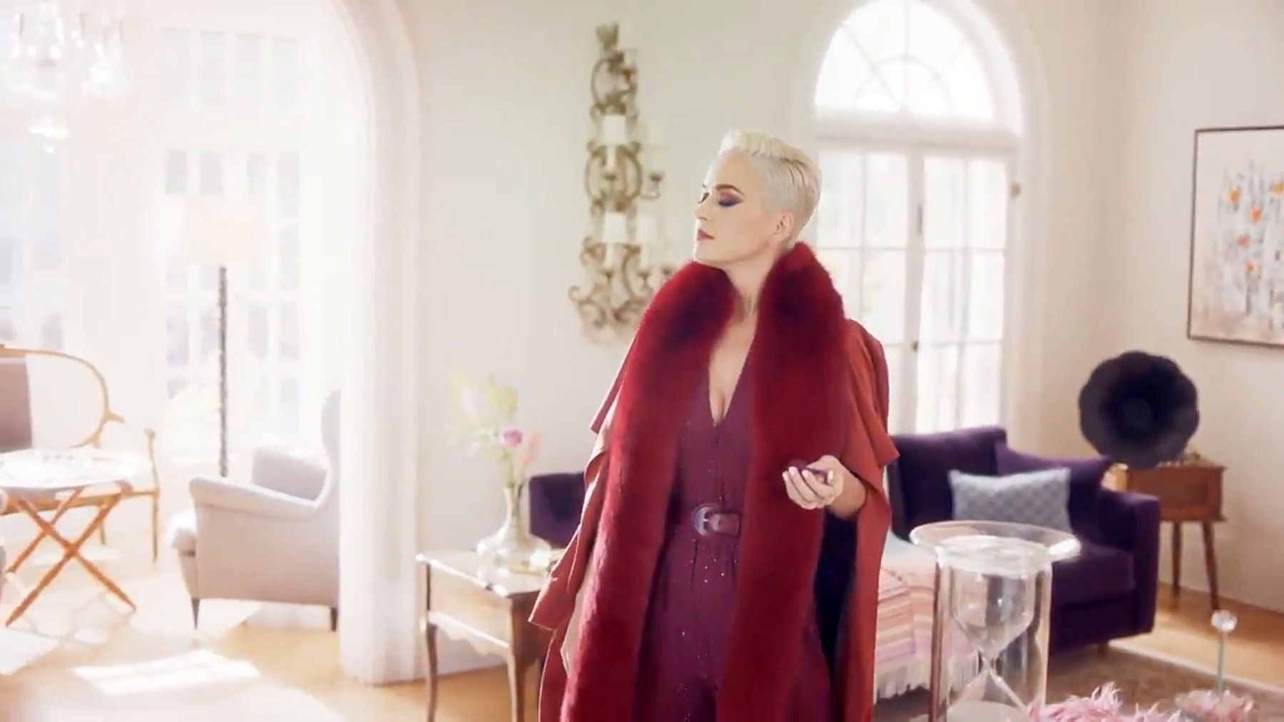 Katy Perry enjoys the sweet smell of success with Japanese commercials for fabric softener and diffusers