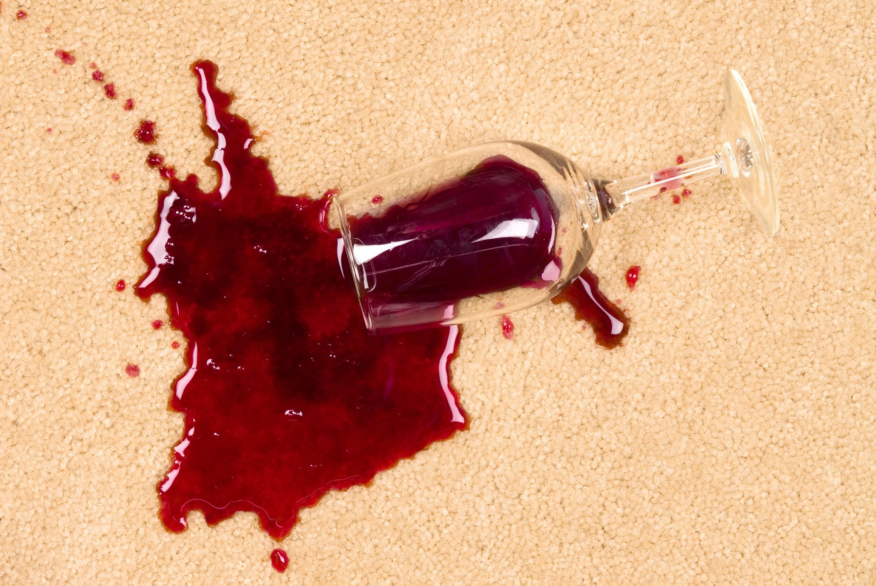 A glass of spilled wine on brand new carpet is sure to leave a stain., Image: 50917288, License: Royalty-free, Restrictions: , Model Release: no, Credit line: Joe Belanger / Alamy / Profimedia