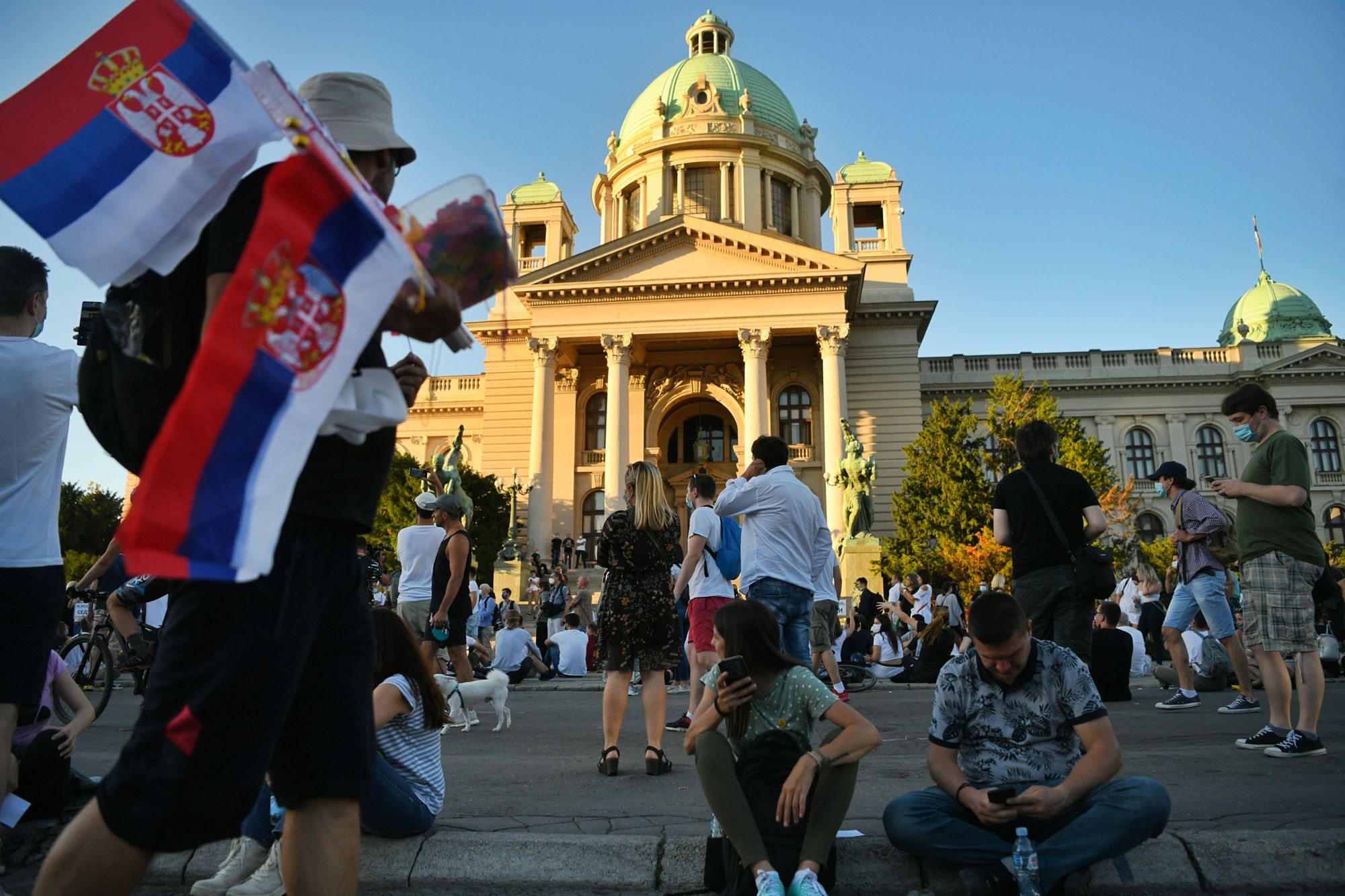 Beograd 09.07.2020. Protest, treći dan, demonstracije, Skupština Srbije, sedenje, mirni protest, ne nasedaj, sedi Foto: Filip Krainčanić/Nova.rs