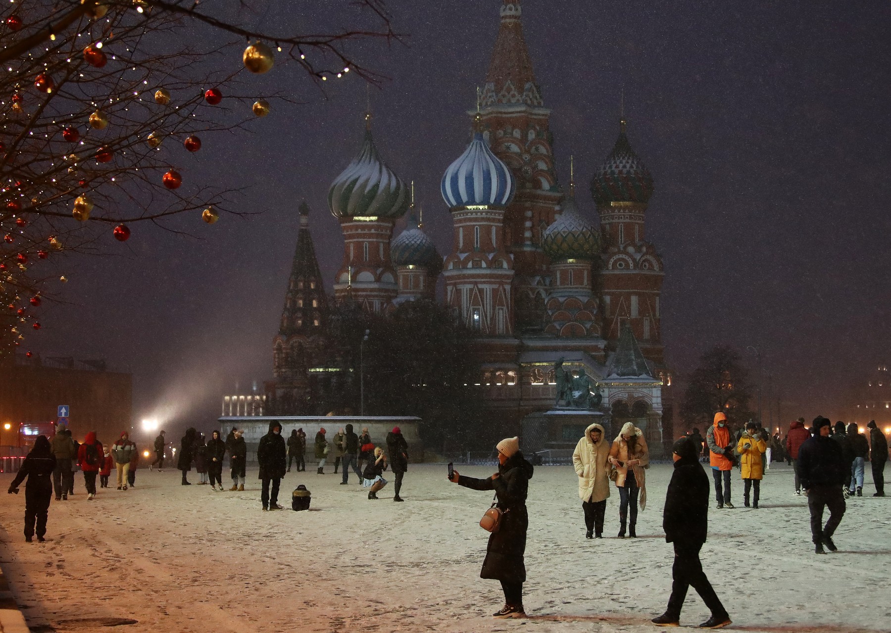 Snowy weather in Moscow