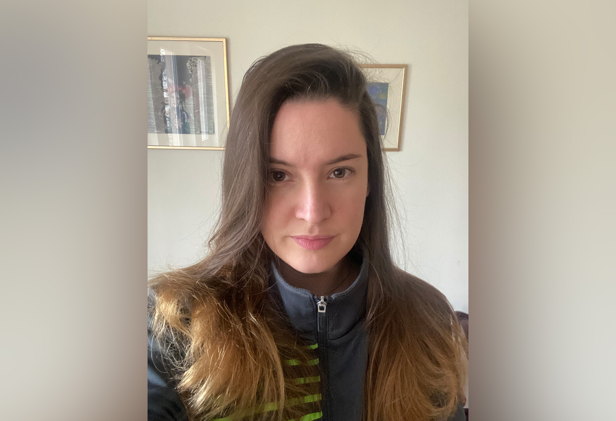 Dragana Pandurević Autoportret zaposleni Nova.rs rad od kuće, izolacija, vanredno stanje, koronavirus, zabrana kretanja, socijalna distanca