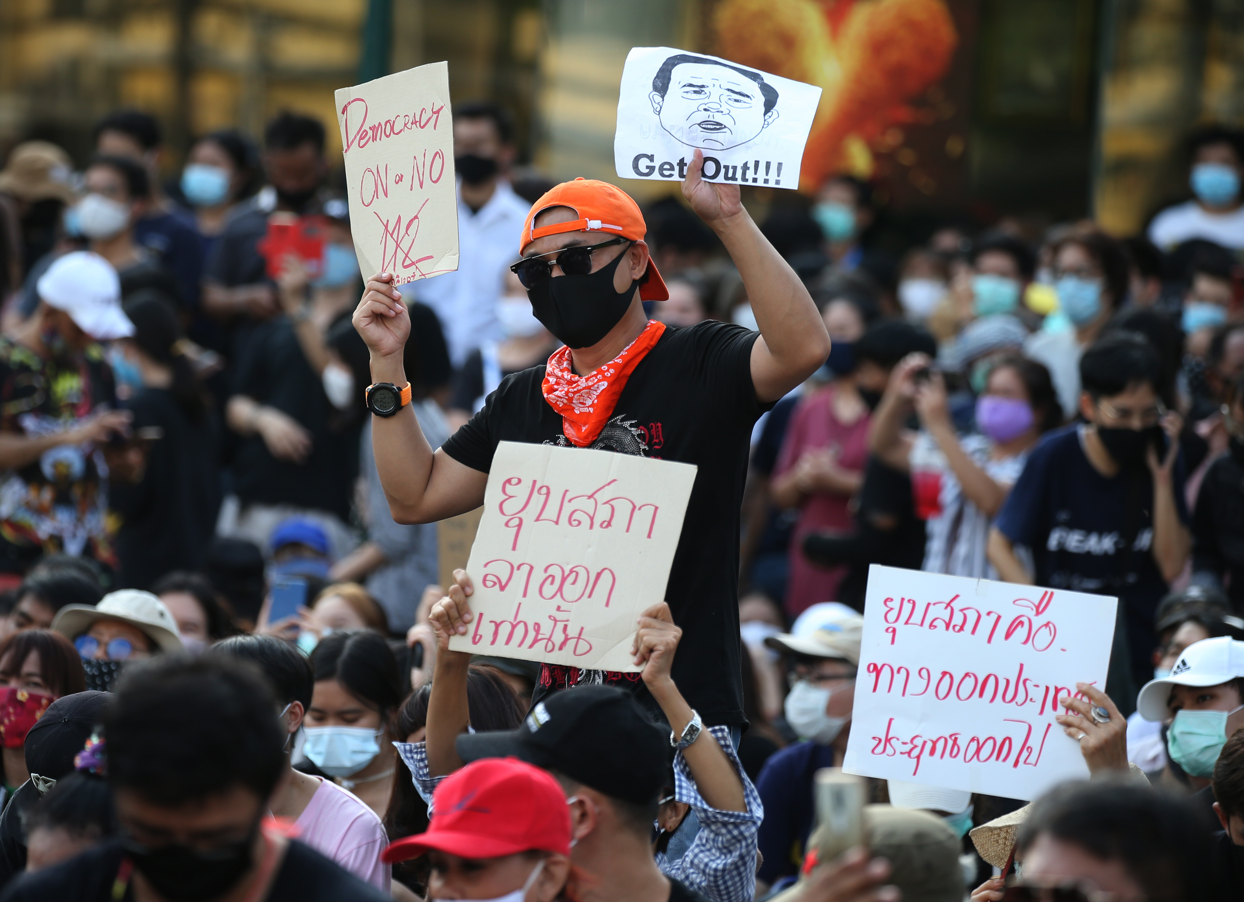 Thousands of Thai pro-democracy activists rally in Bangkok