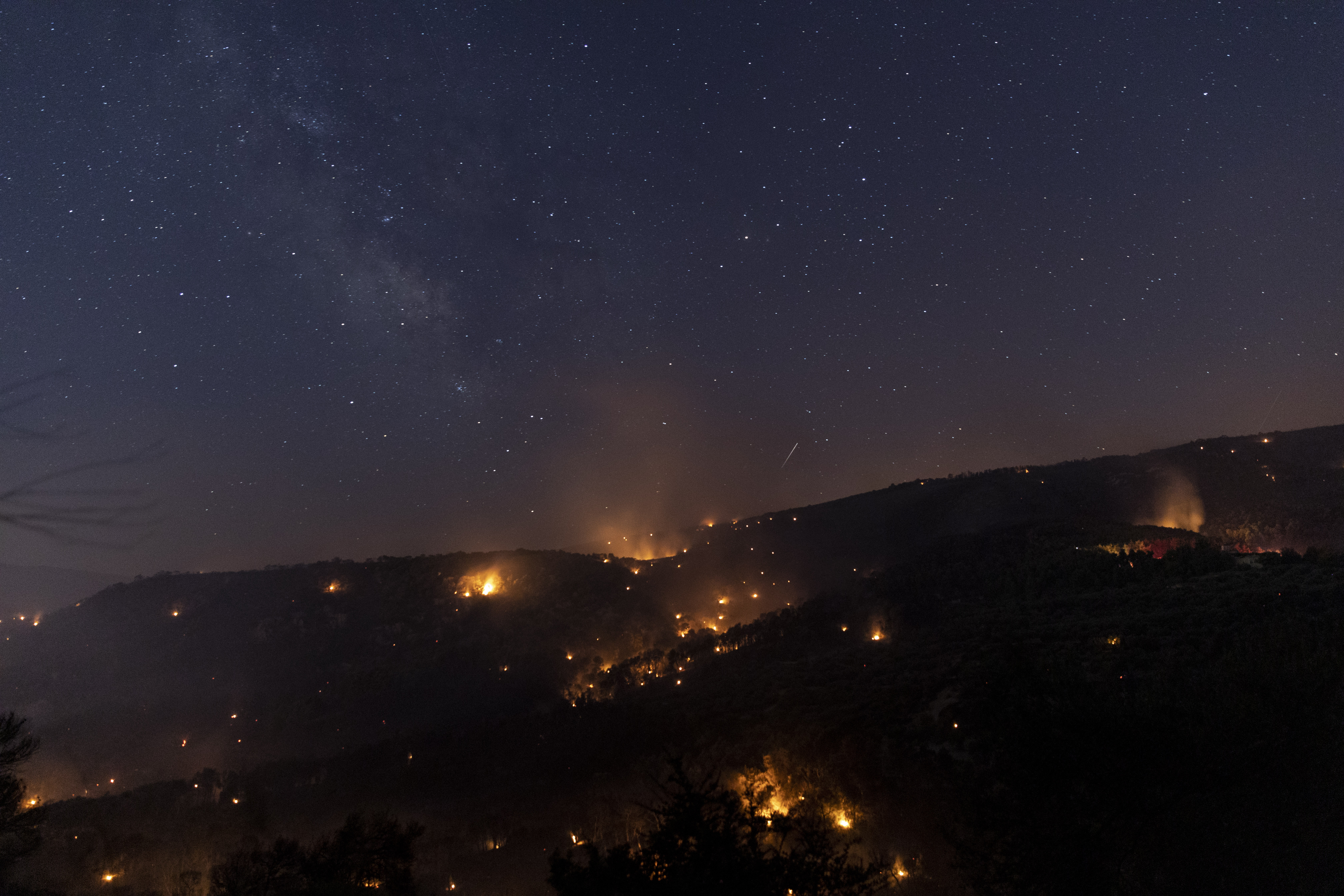 Požar u Korintu