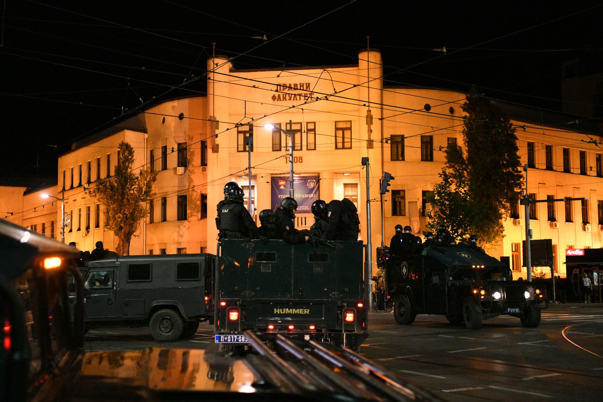 Beograd 10.07.2020. Hapšenje posle incidenta. Policija, Žandarmerija. Skupština Srbije, protest, četvrti dan, 4 dan Foto: Filip Krainčanić/Nova.rs