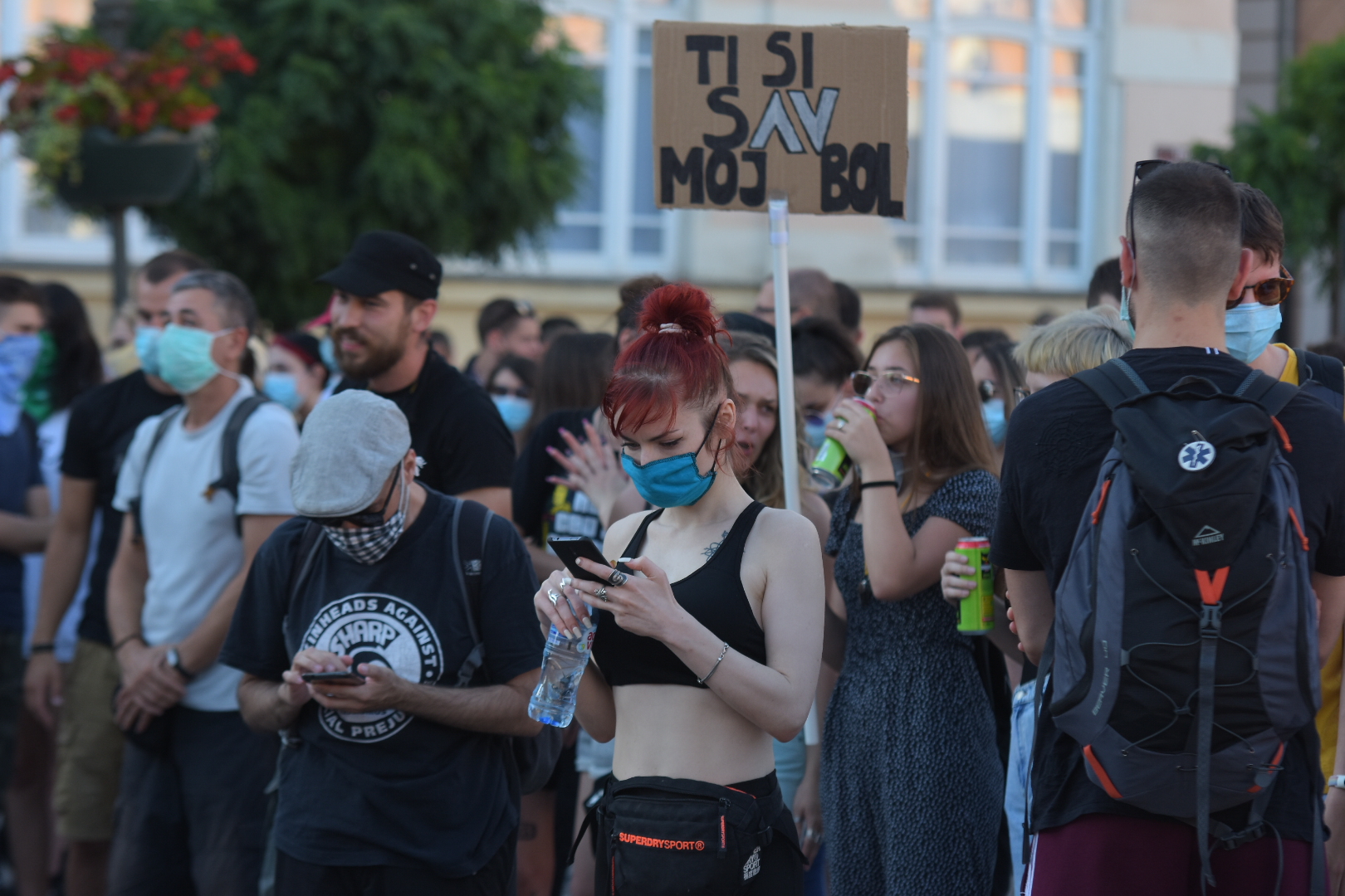 Novi Sad 10.07.2020. Početak, skupljanje, ljudi, protest, četvrti dan, 4 dan Foto: Nenad Mihajlović