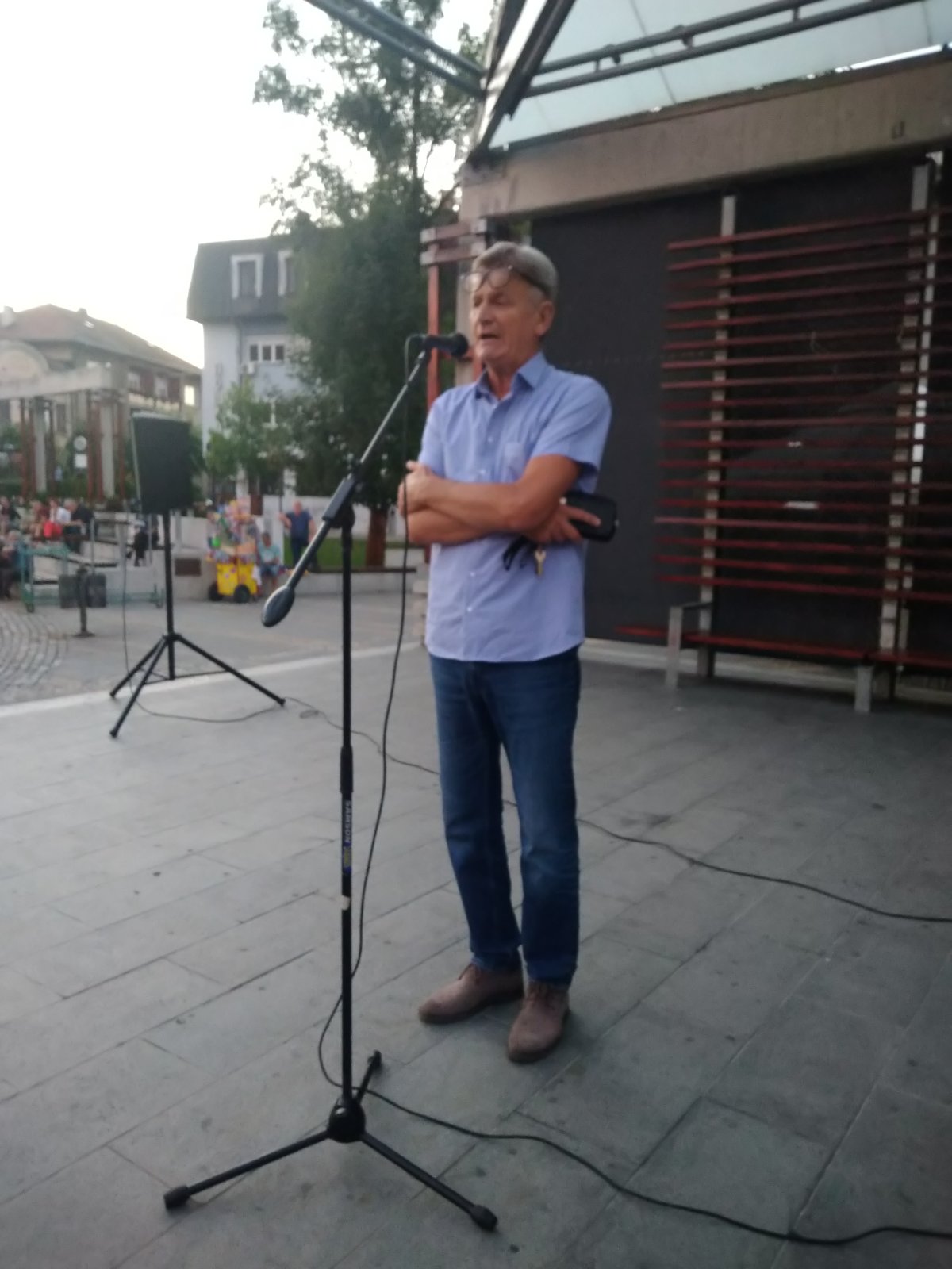 Požega 10.07.2020. Protest, Vlade Vulović, otac studentkinje Vanje Vulović Foto: Privatna arhiva