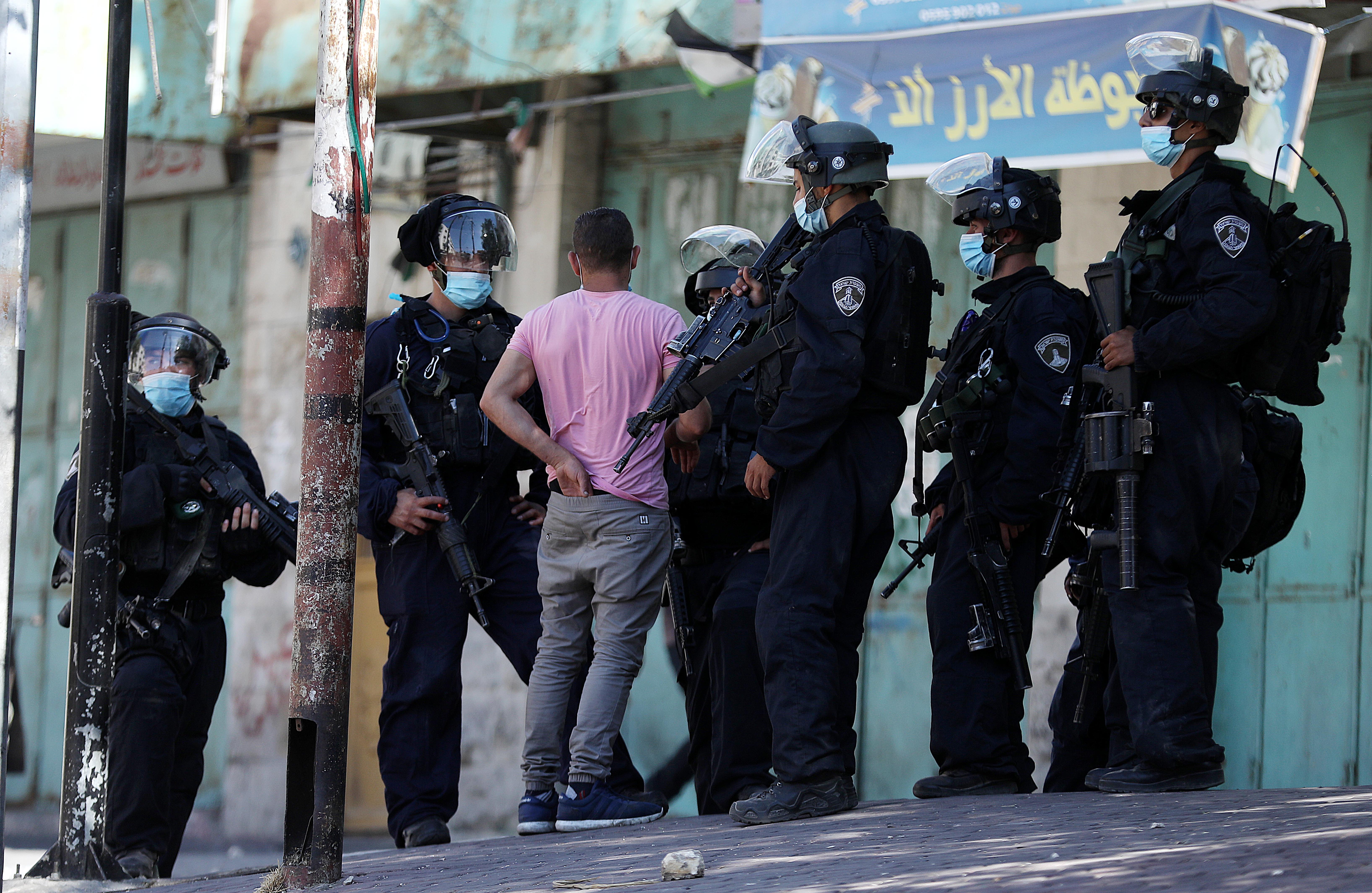 Palestinians clash with Israeli forces in West Bank city of Hebron