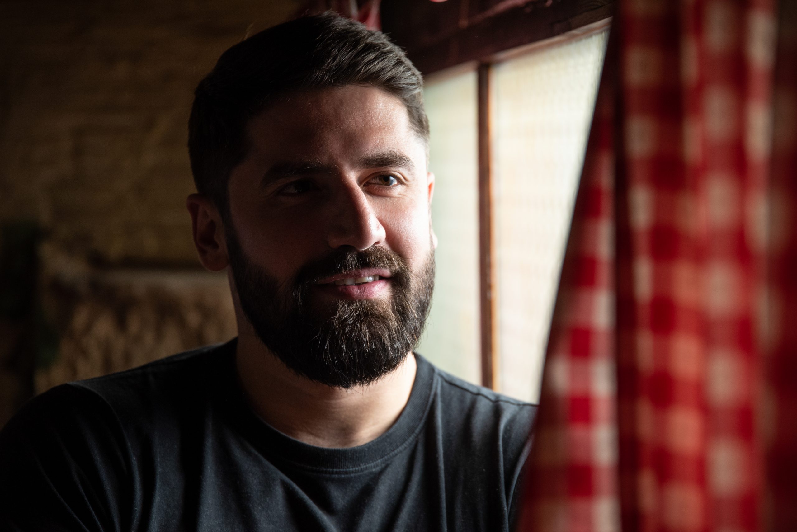 Beograd 18.03.2020. Nikola Rađen, vaterpolista, bivši muž pevačice Ane Kokić, intervju Foto: Dragan Mujan/Nova.rs
