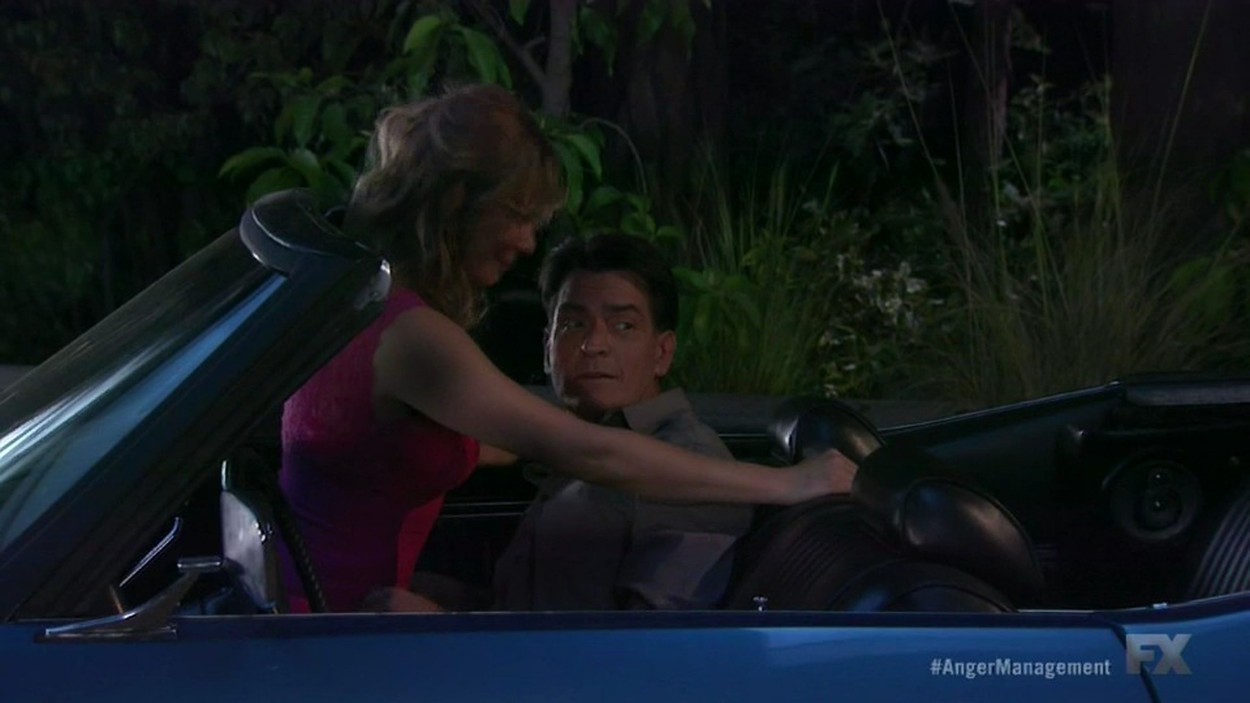 LeAnn Rimes jumps into bed with Charlie Sheen on Anger Management