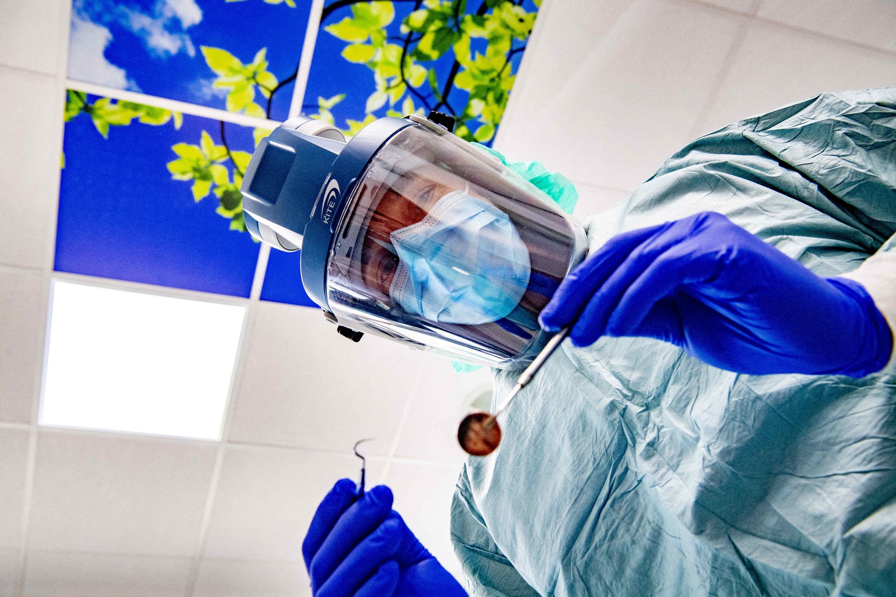 Dentist Is Preparing For Reopening - Netherlands