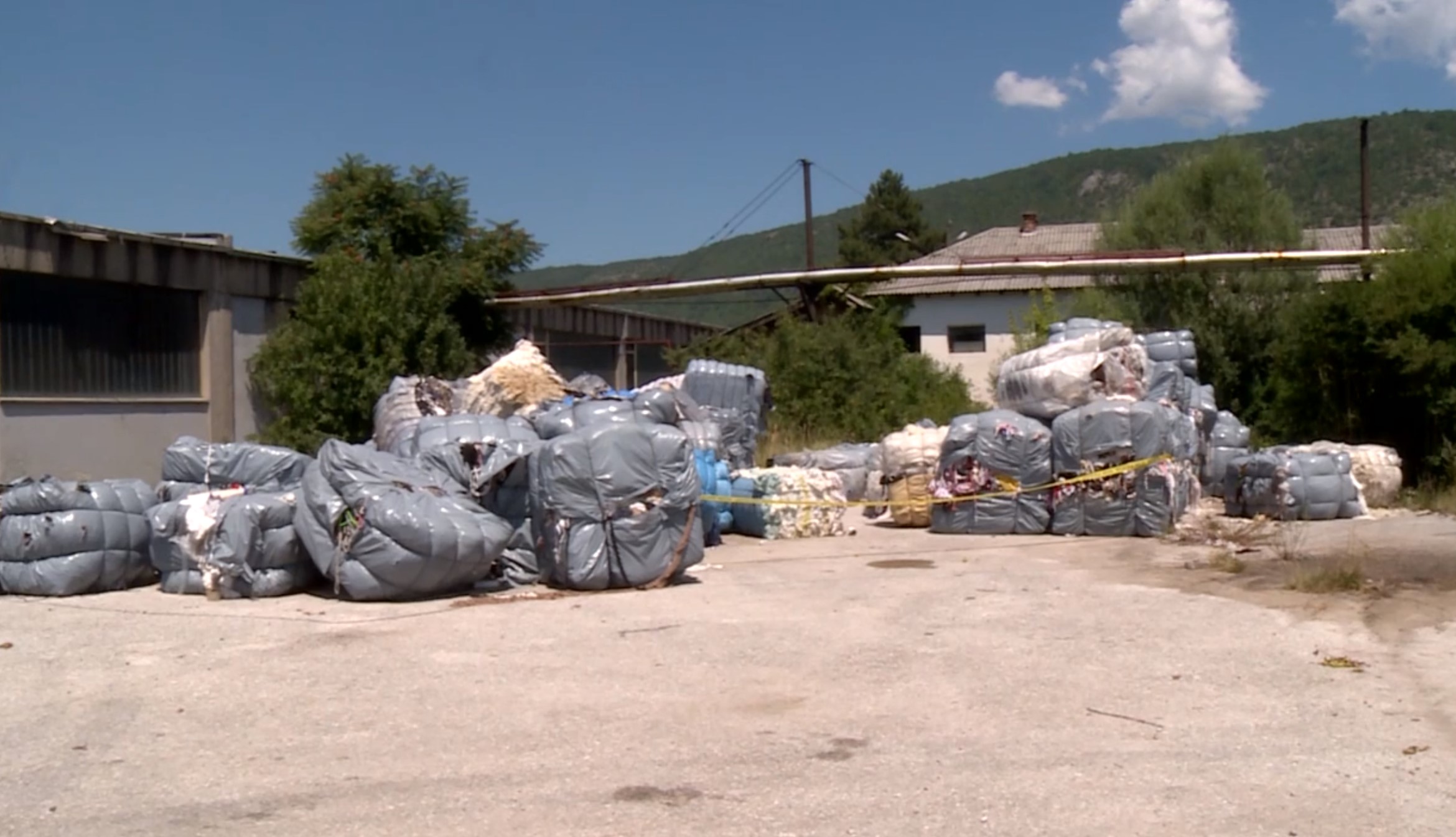 Drvar, smeće