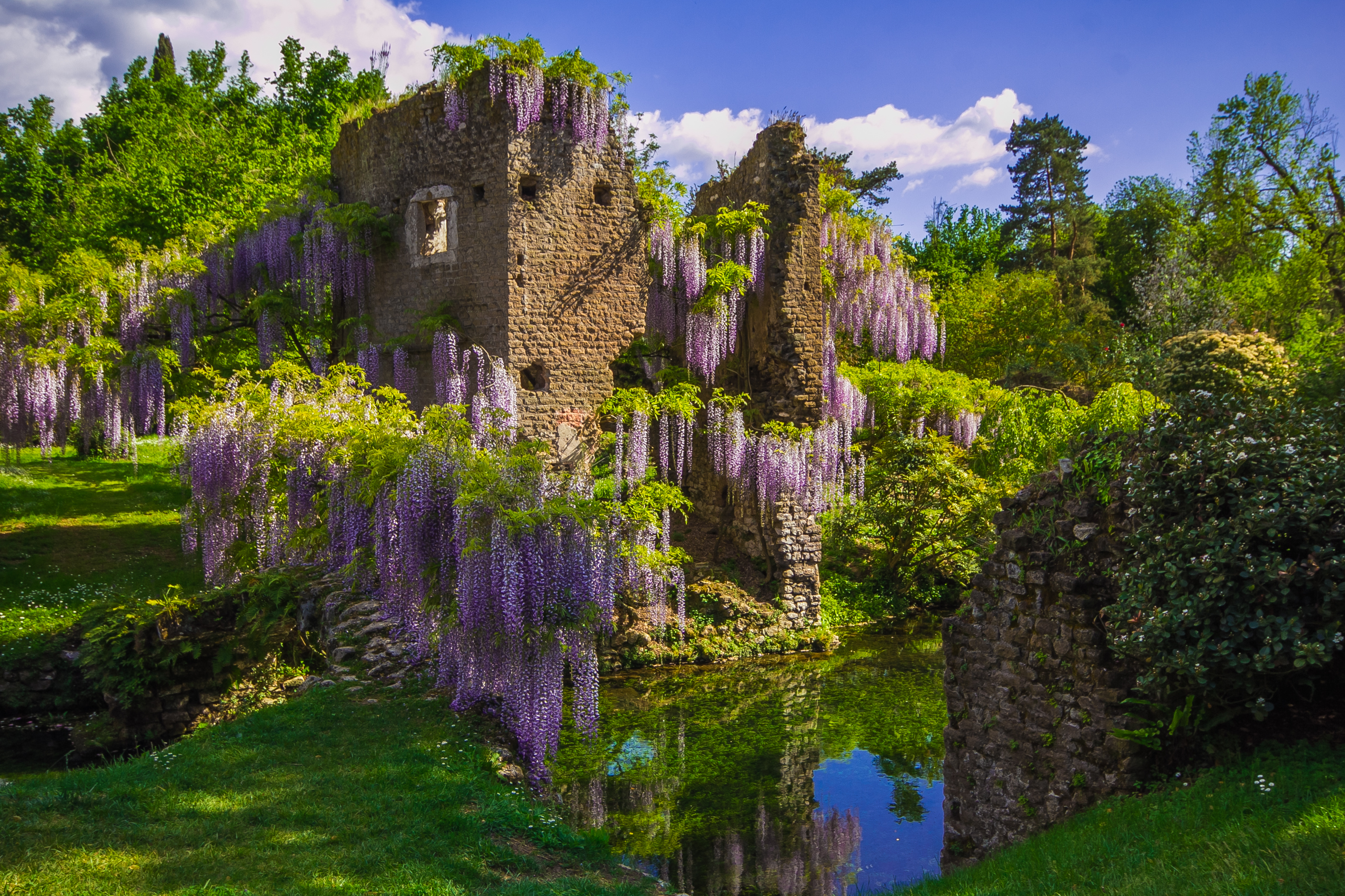 Garden of Ninfa, Lacio, Italija