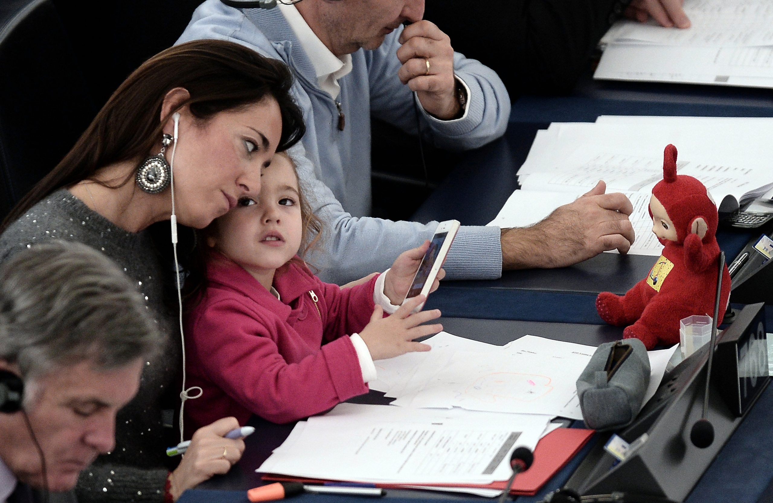 Liša sa ćerkicom; Foto: FREDERICK FLORIN / AFP / Profimedia