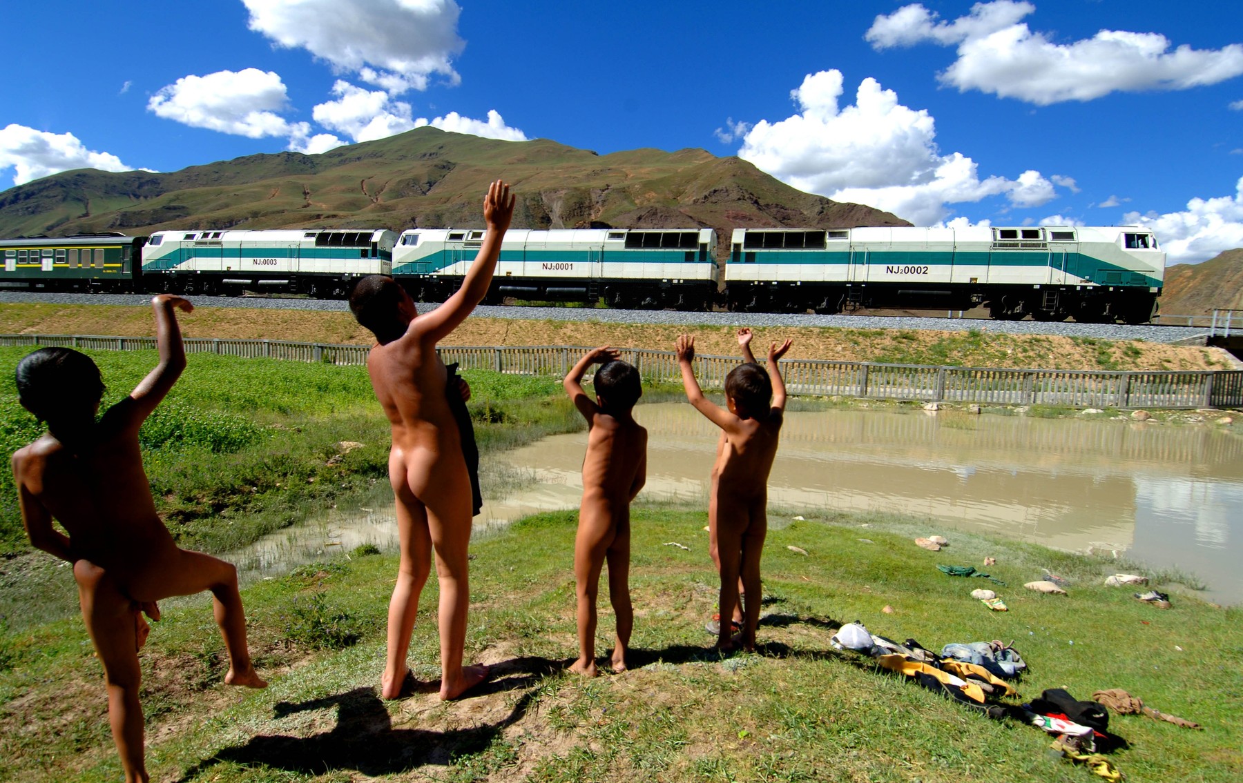 CHINA-RAILWAYS-CENTENNIAL-DEVELOPMENT (CN)