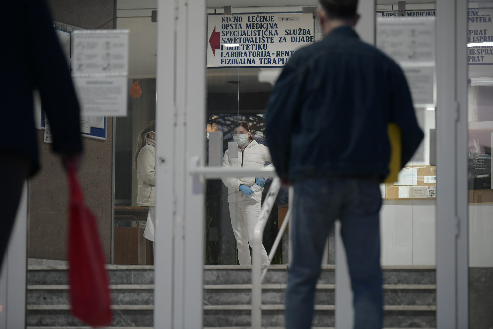 zaražena medicinska sestra korona virusom