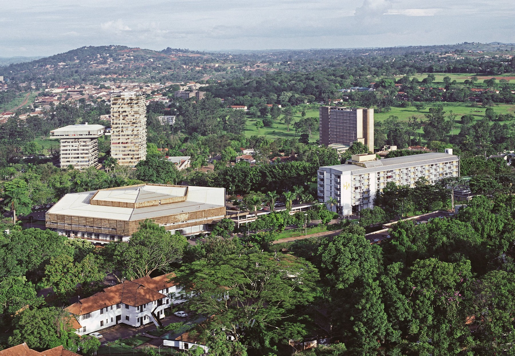 Uganda Conference Centre and Nile Hotel seen from the roof of Sheraton Hotel Kampala East Africa in 1991, Image: 50531240, License: Rights-managed, Restrictions: , Model Release: no, Credit line: Images of Africa Photobank / Alamy / Profimedia