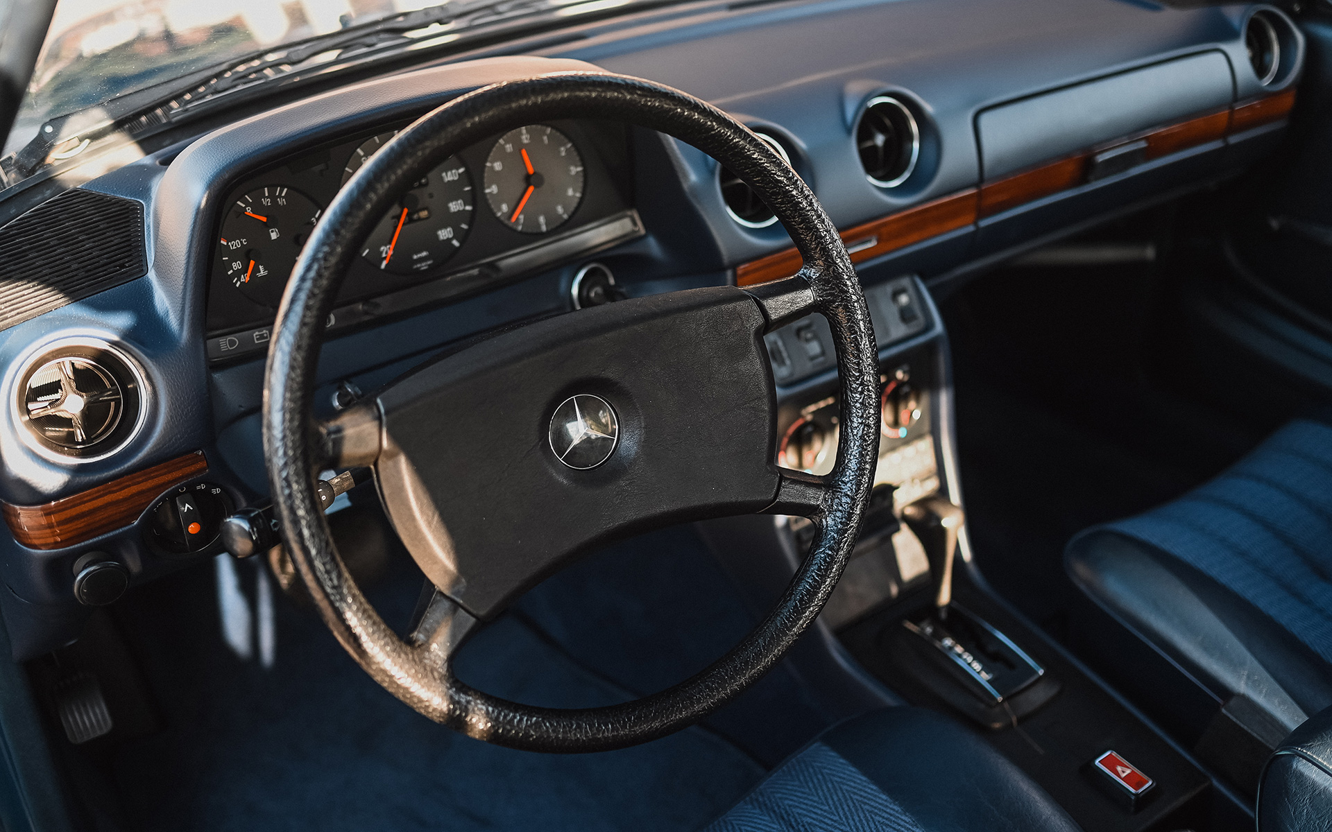 Merceds, auto, automobil Foto: Miloš Nikodijević