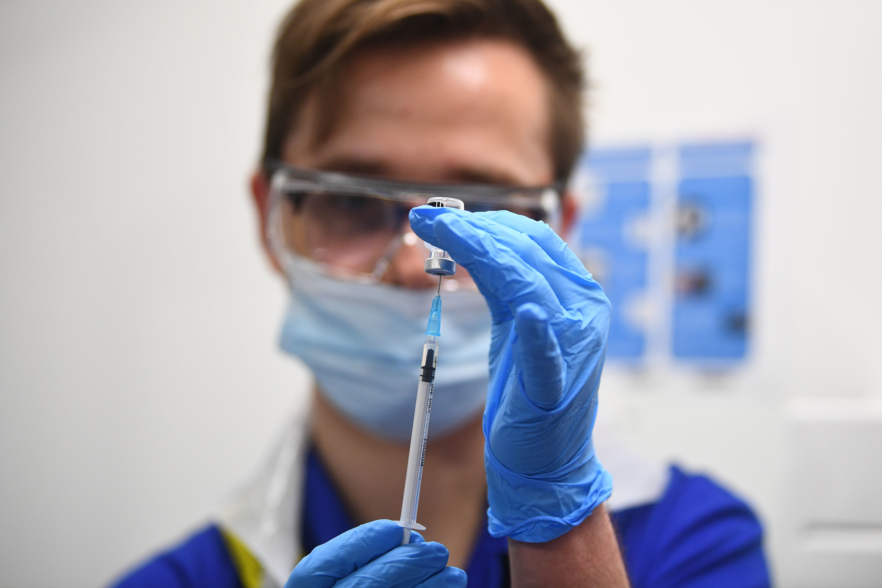 UK starts coronavirus vaccinations vakcina vakcinacija