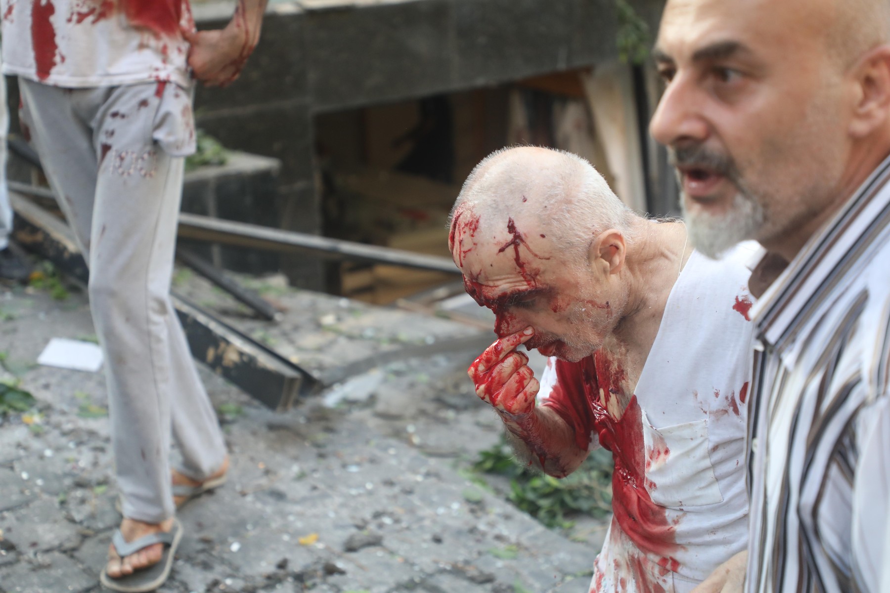 LEBANON BEIRUT HUGE EXPLOSIONS