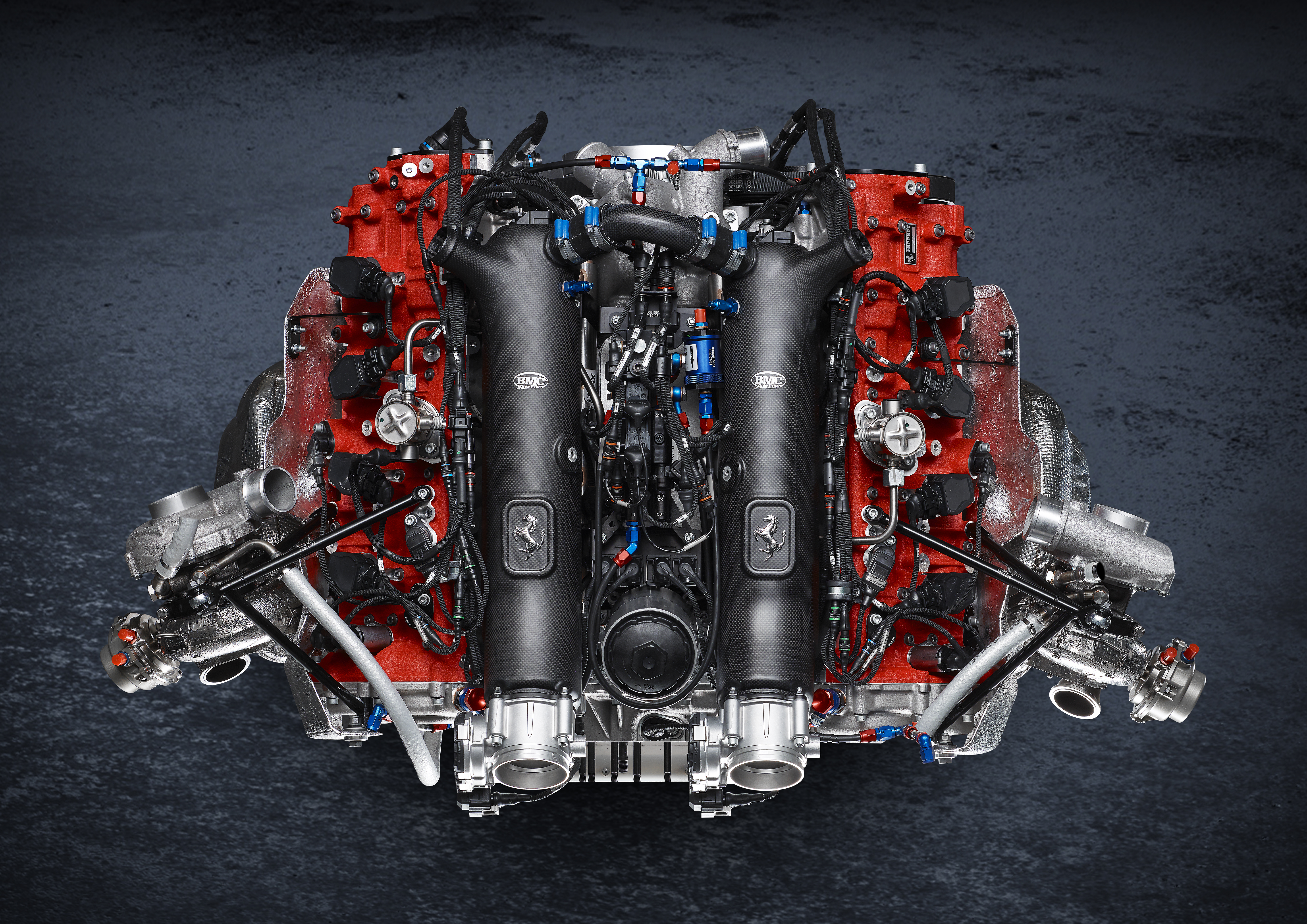 2020_11_Ferrari_488GT_engine_3