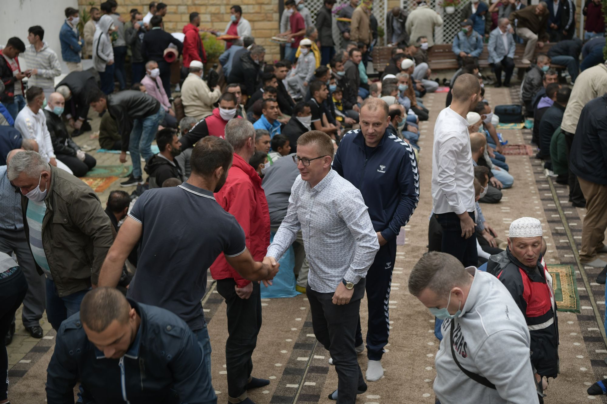 Beograd, 24.05.2020. Bajrakli džamija, Ramazanski Bajram, vernici, muslimanski praznik, Muslimani Foto: Goran Srdanov/Nova.rs