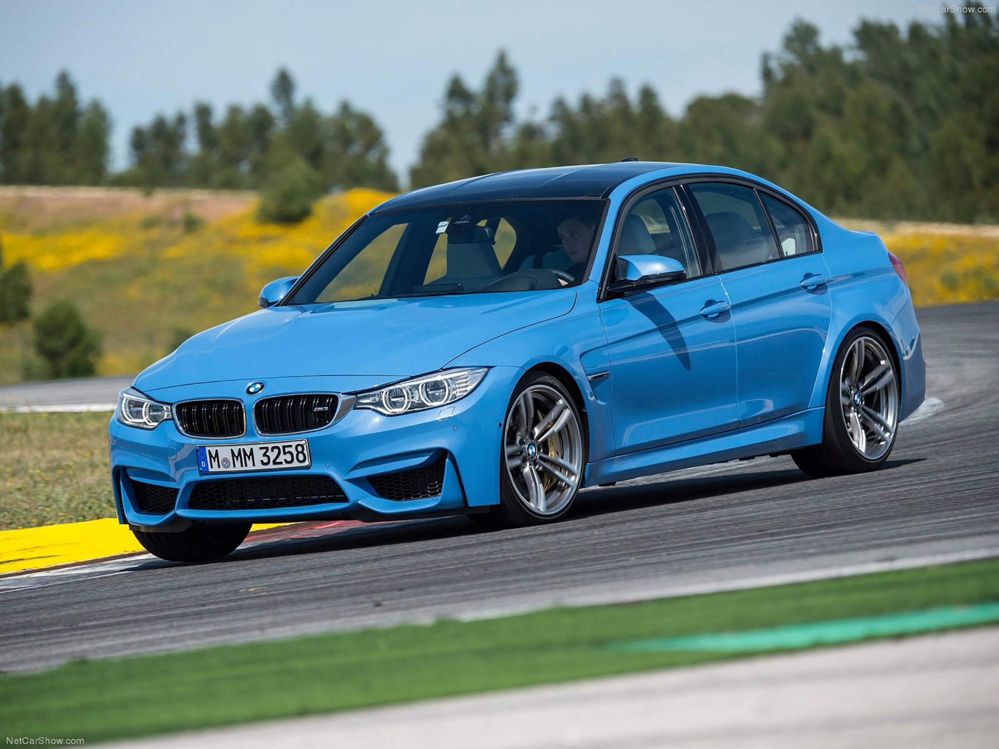 BMW-M3_Sedan-2015-1600-10