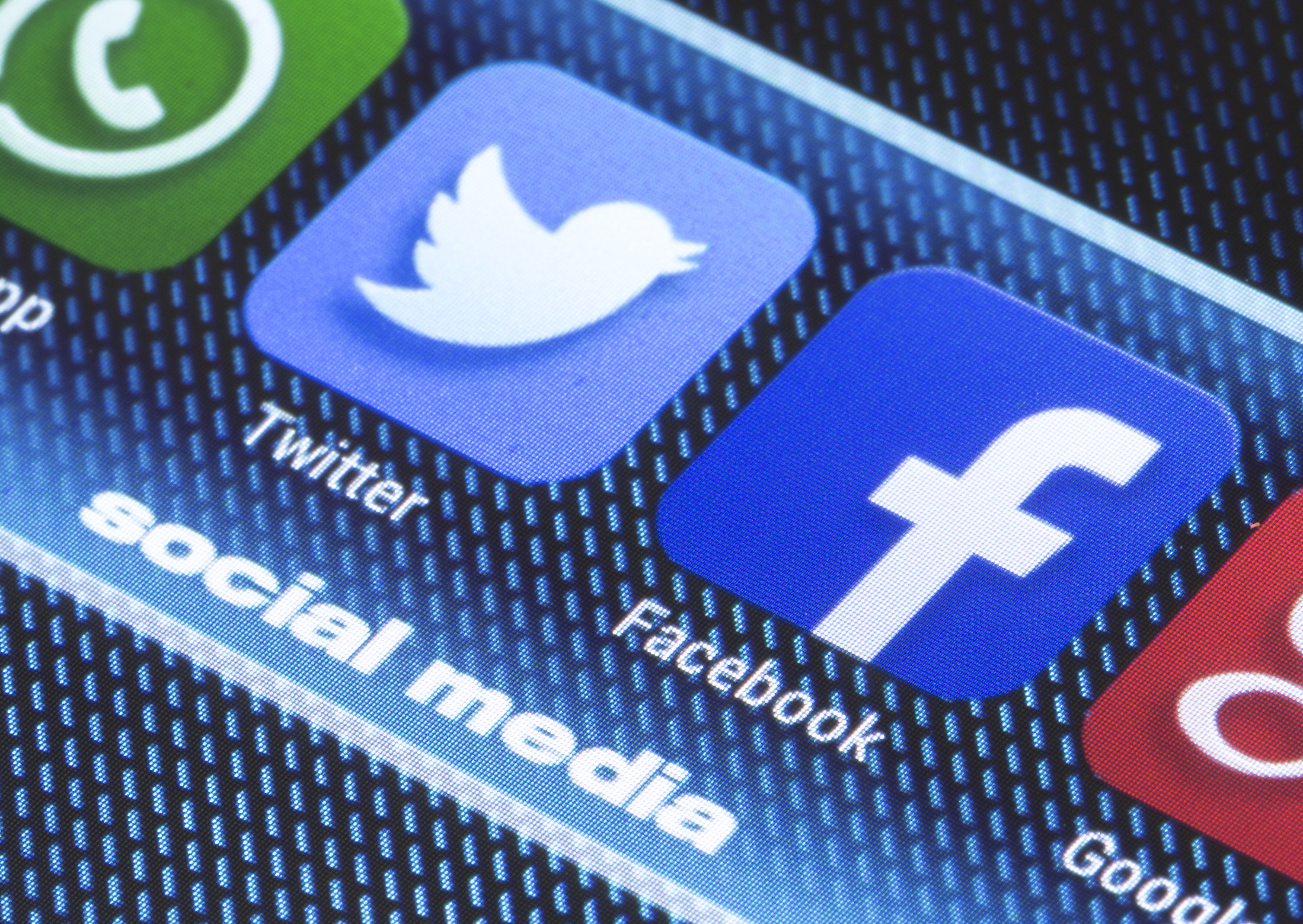 Facebook, Twitter