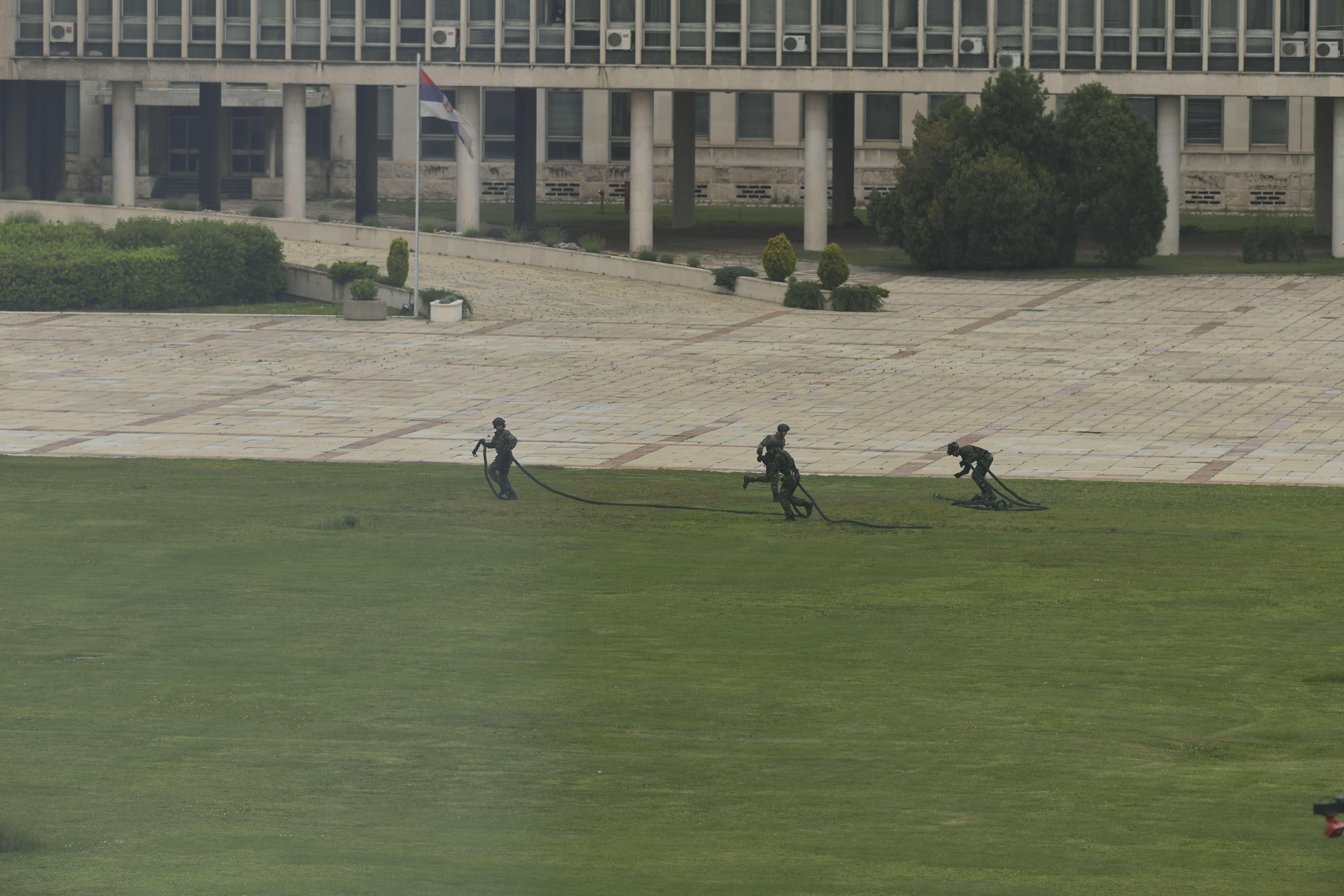beograd 28.05 2020  pokazna vezba, vojna vezba, spustanje specijalaca , policijski helihopter ,Helikopter H-145M Mupa Srbije Foto: Zoran Lončarević/Nova.rs
