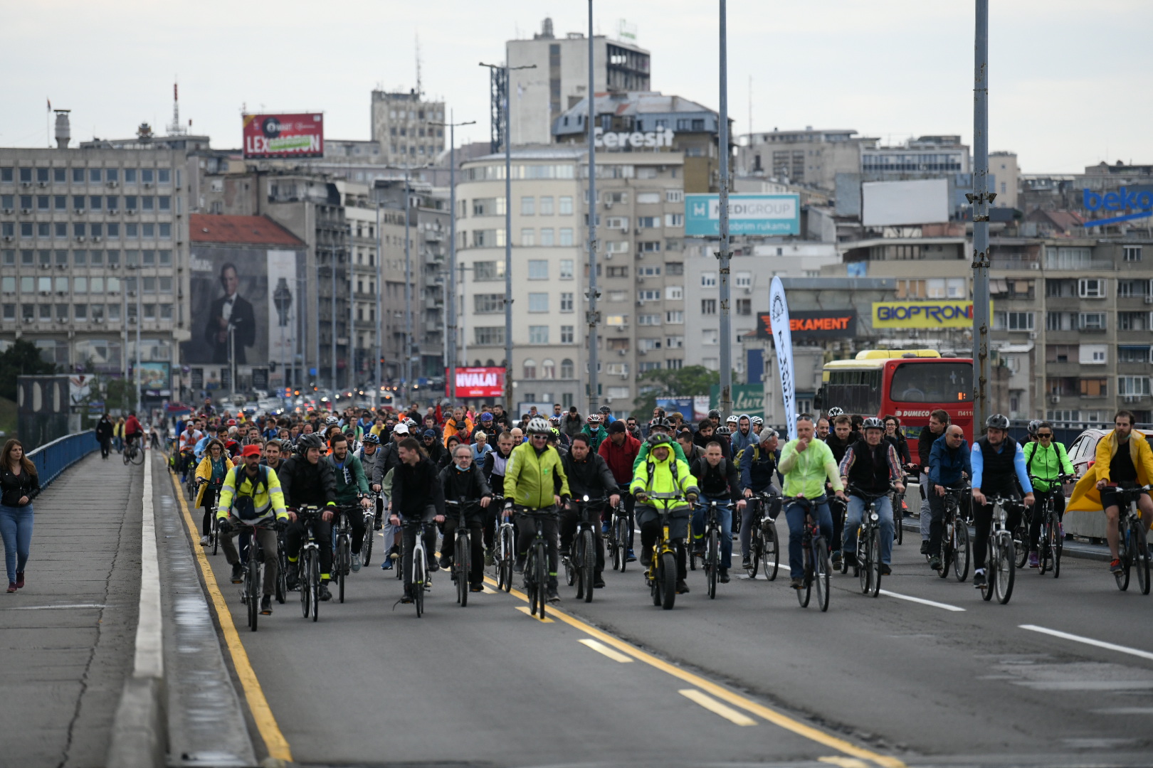 Beograd 30.05.2020. Protest biciklista. Biciklisti, Ulice za bicikliste, Brankov most Foto: Vesna Lalić/Nova.rs