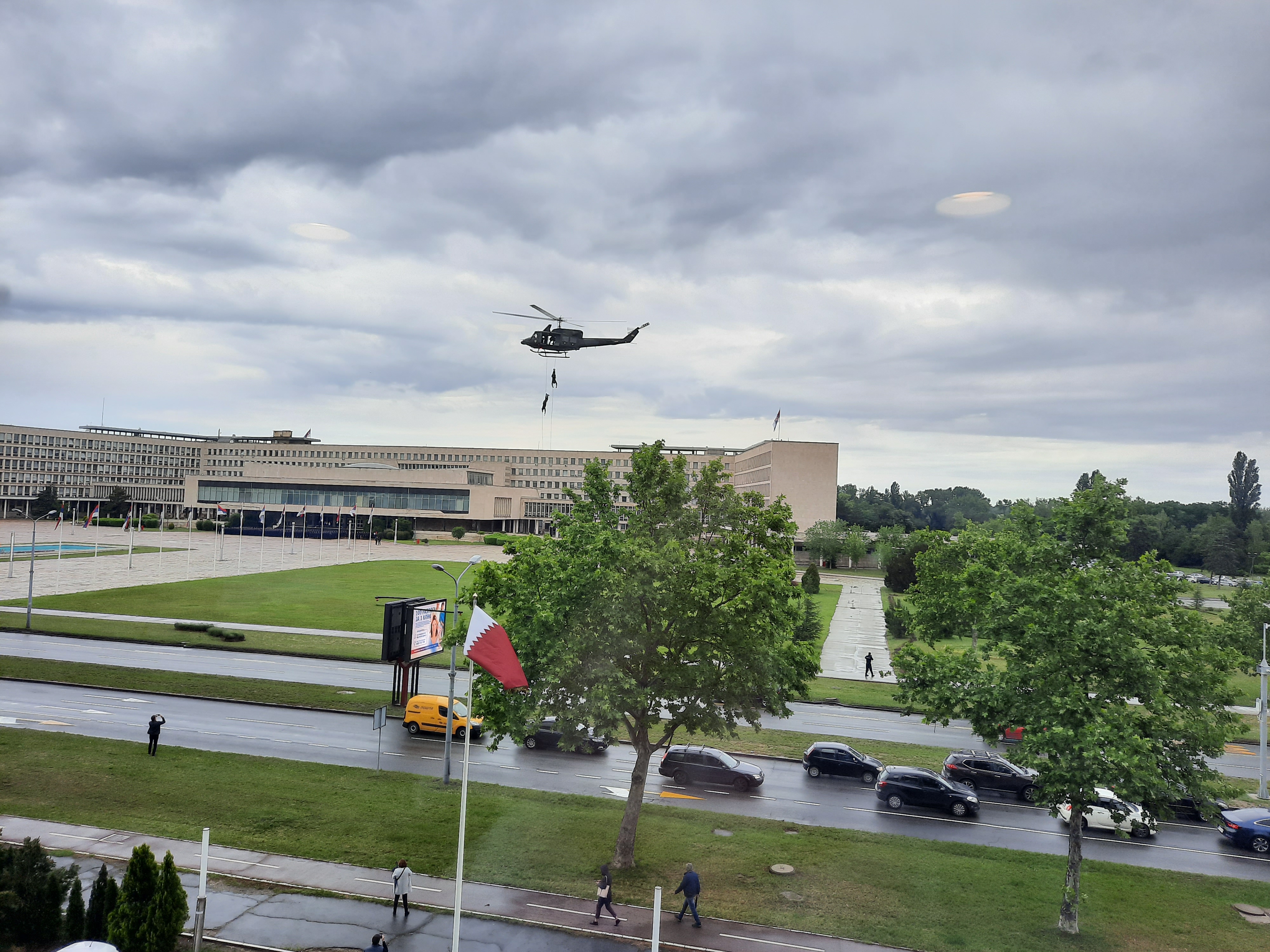 Helikopterska eskadrila MUP-a Srbije, Palata Srbija, vežba, helikopter