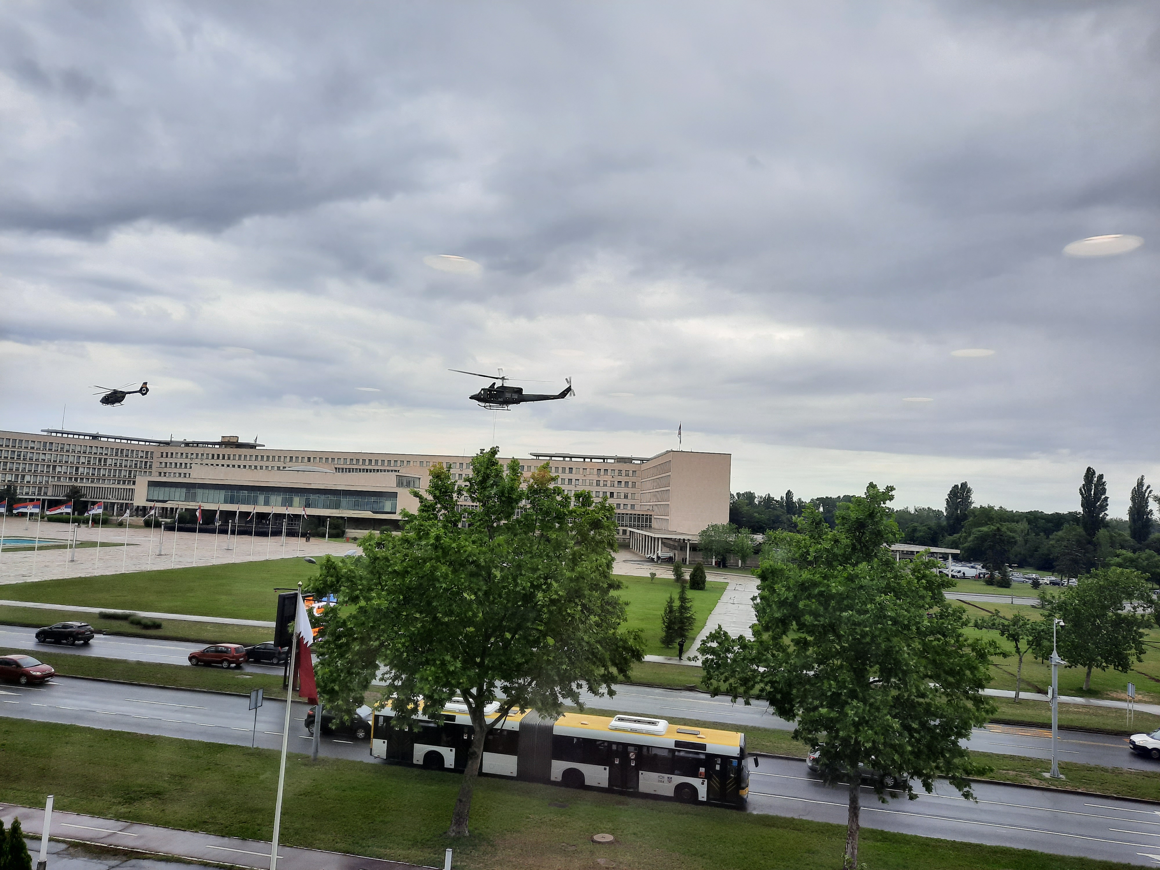 Helikopterska eskadrila MUP-a Srbije, Palata Srbija, vežba, helikopter