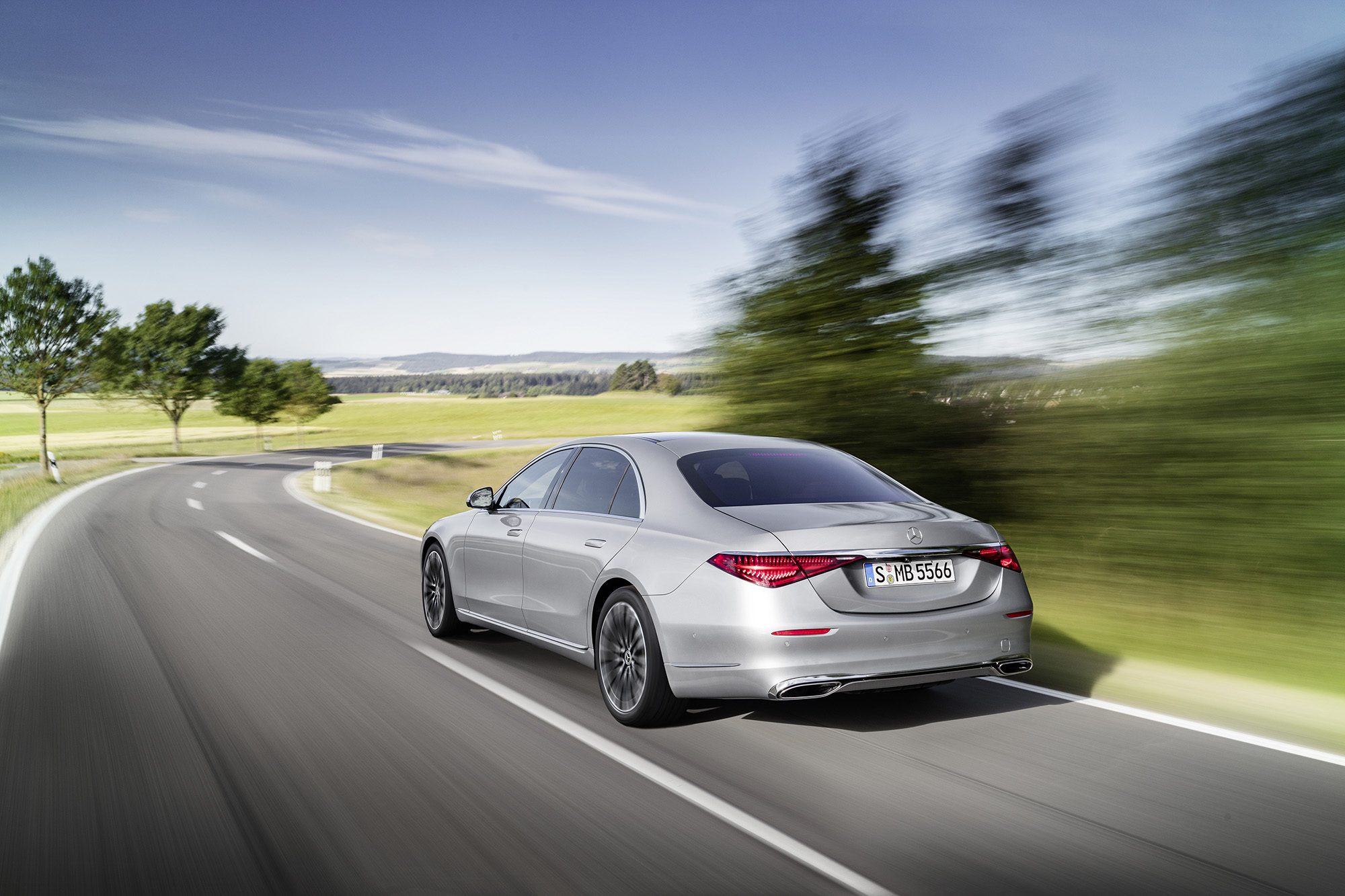 Mercedes-Benz S-Klasse, 2020, Outdoor, Fahraufnahme, Exterieur: Hightechsilber 

Mercedes-Benz S-Class, 2020, outdoor, driving shot, exterior: hightech silver