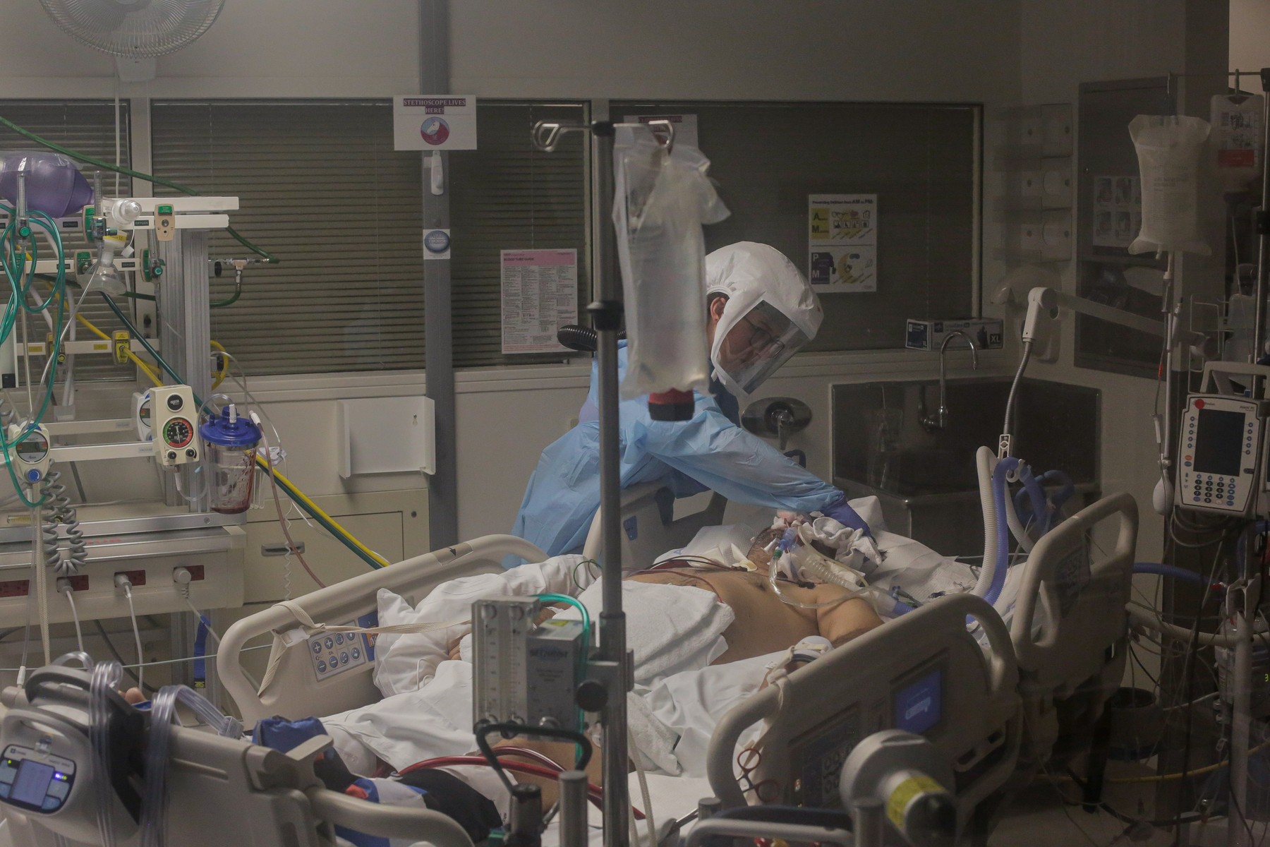 Covid - 19 ICU at University of Washington Medical Center