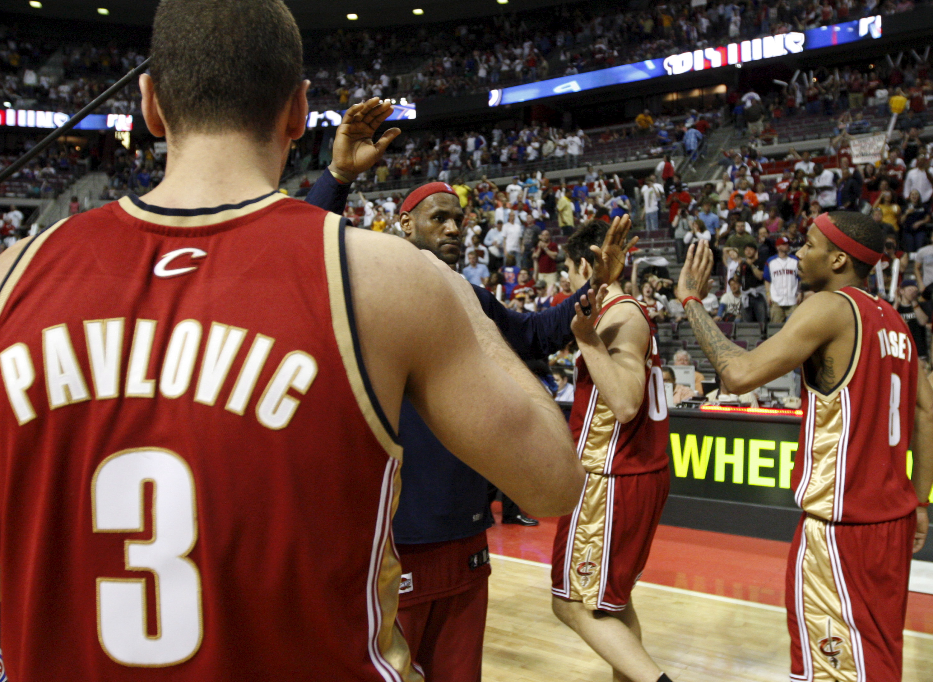 Foto: EPA/JEFF KOWALSKY