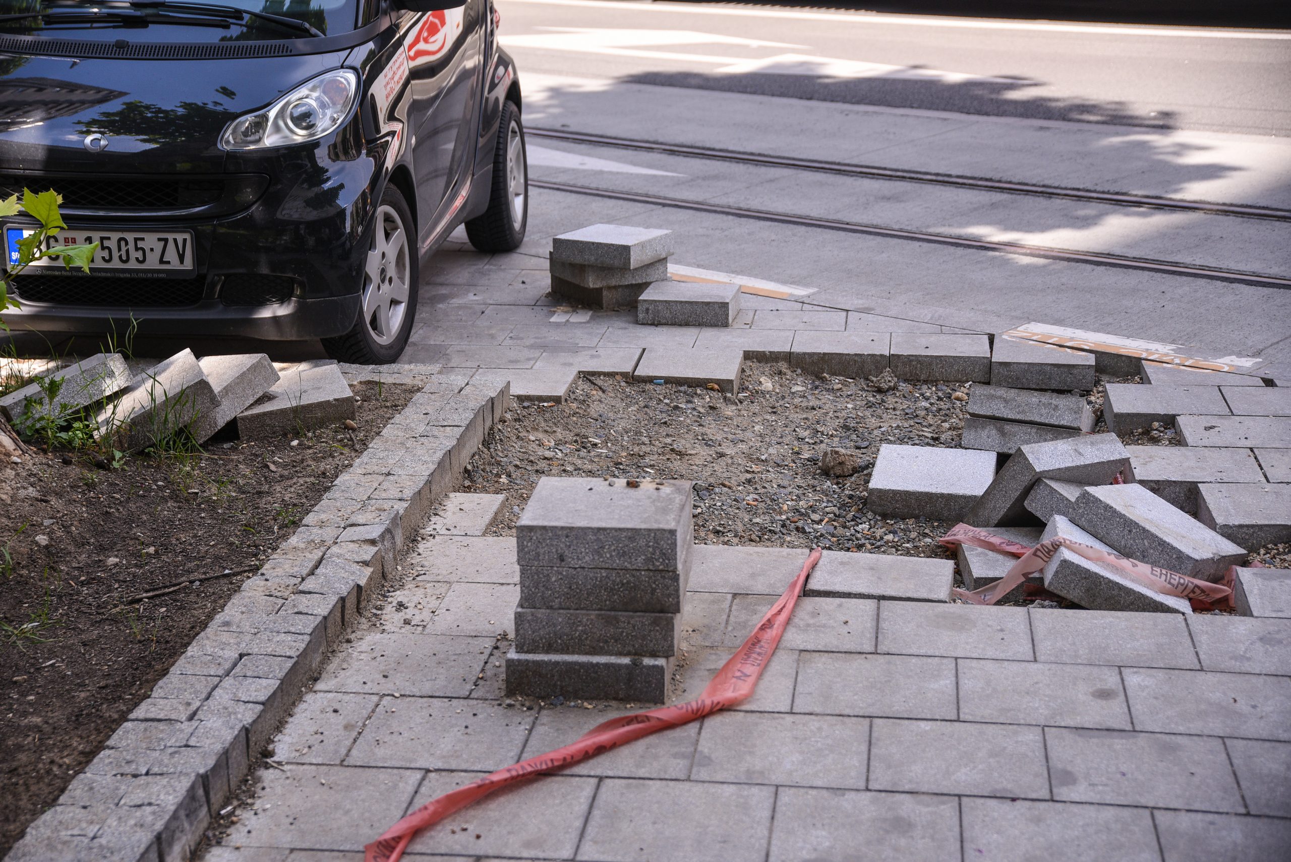 Beograd 04.06.2020. Radovi ulica 27 Marta Dzordza Vasinngtona, trotoar, kocke Foto:Dragan Mujan/Nova.rs