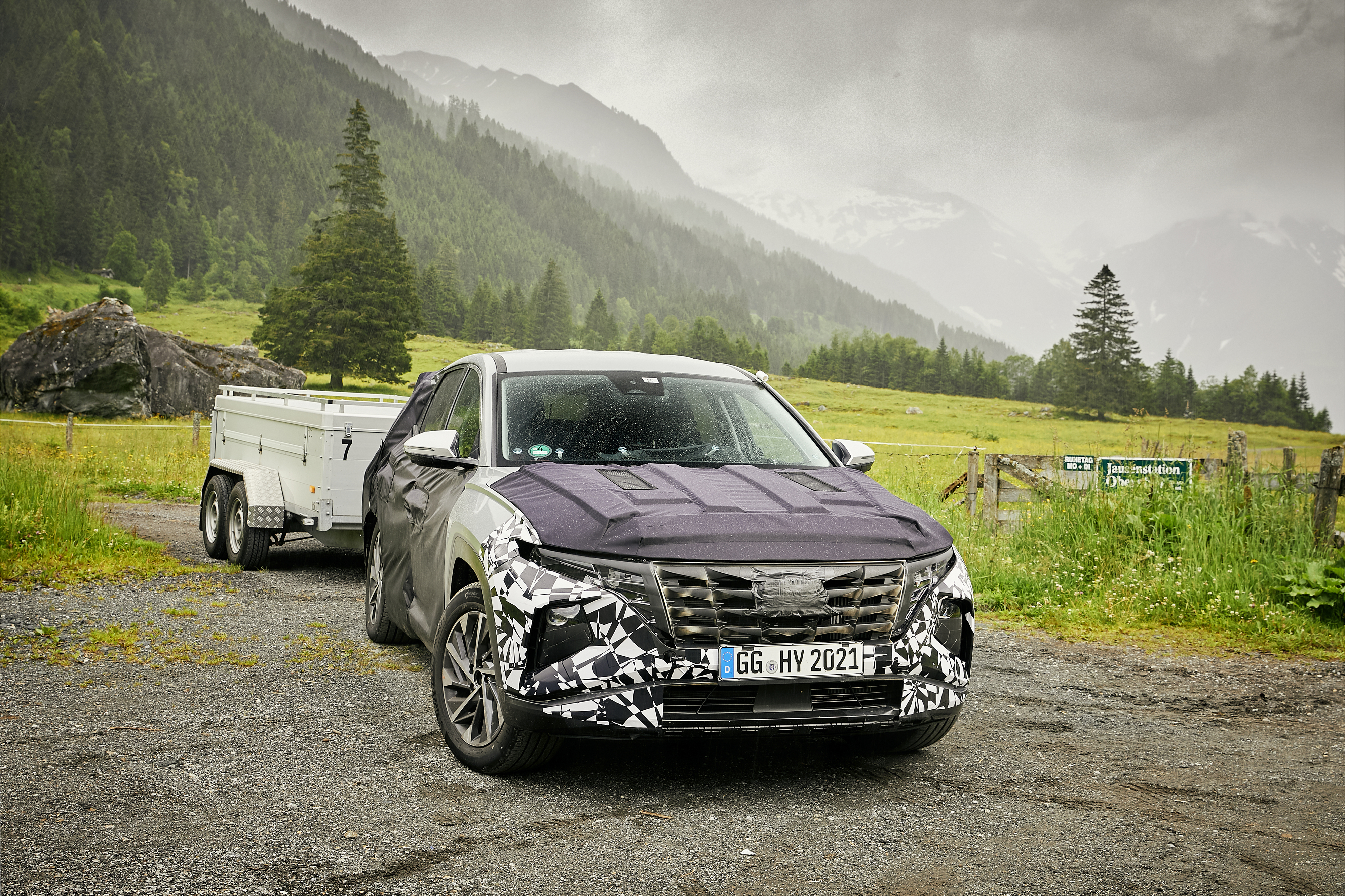 all-newHyundaiTucsontrailertesting(1)