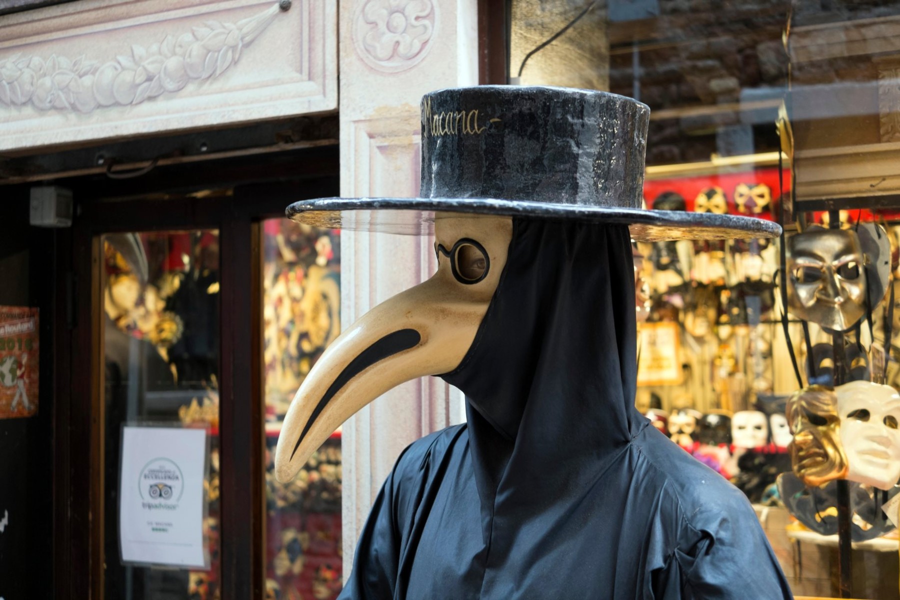 Danas je tradicionalna maska venecijanskog karnevala; Foto:  Philipp Zechner / Alamy / Alamy / Profimedia