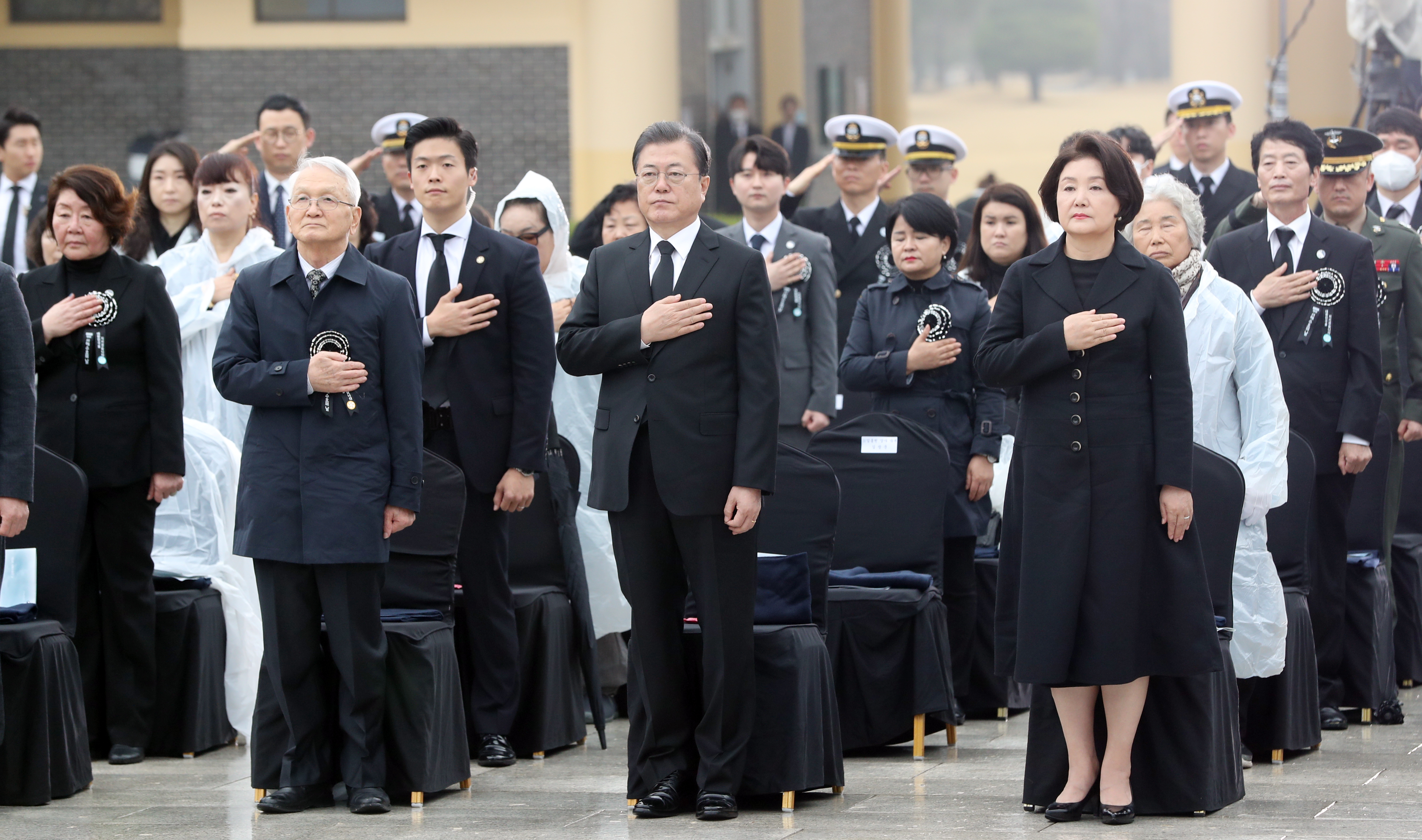 South Korea marks memorial day for fallen soldiers in Yellow Sea