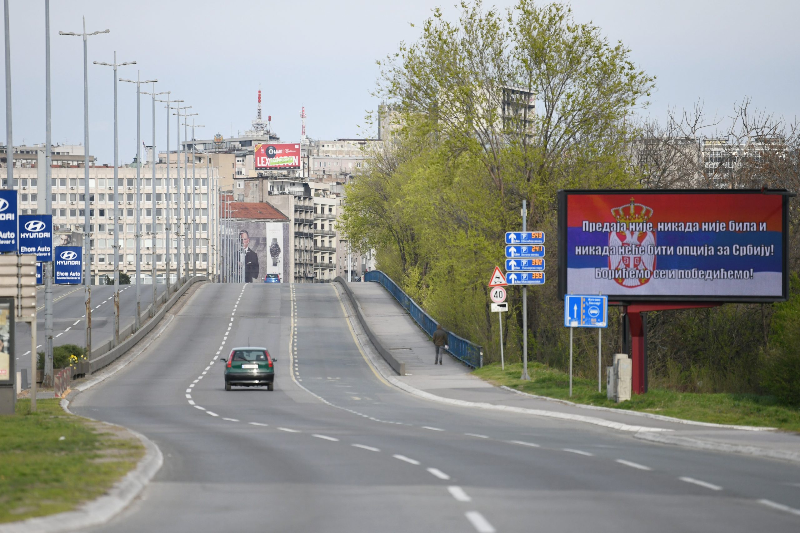 Beograd 31.03.2020. Brankov most, policijski čas prazne ulice, bilbord zahvalnost kineskom predsedniku Siju Foto:Vesna Lalić/Nova.rs