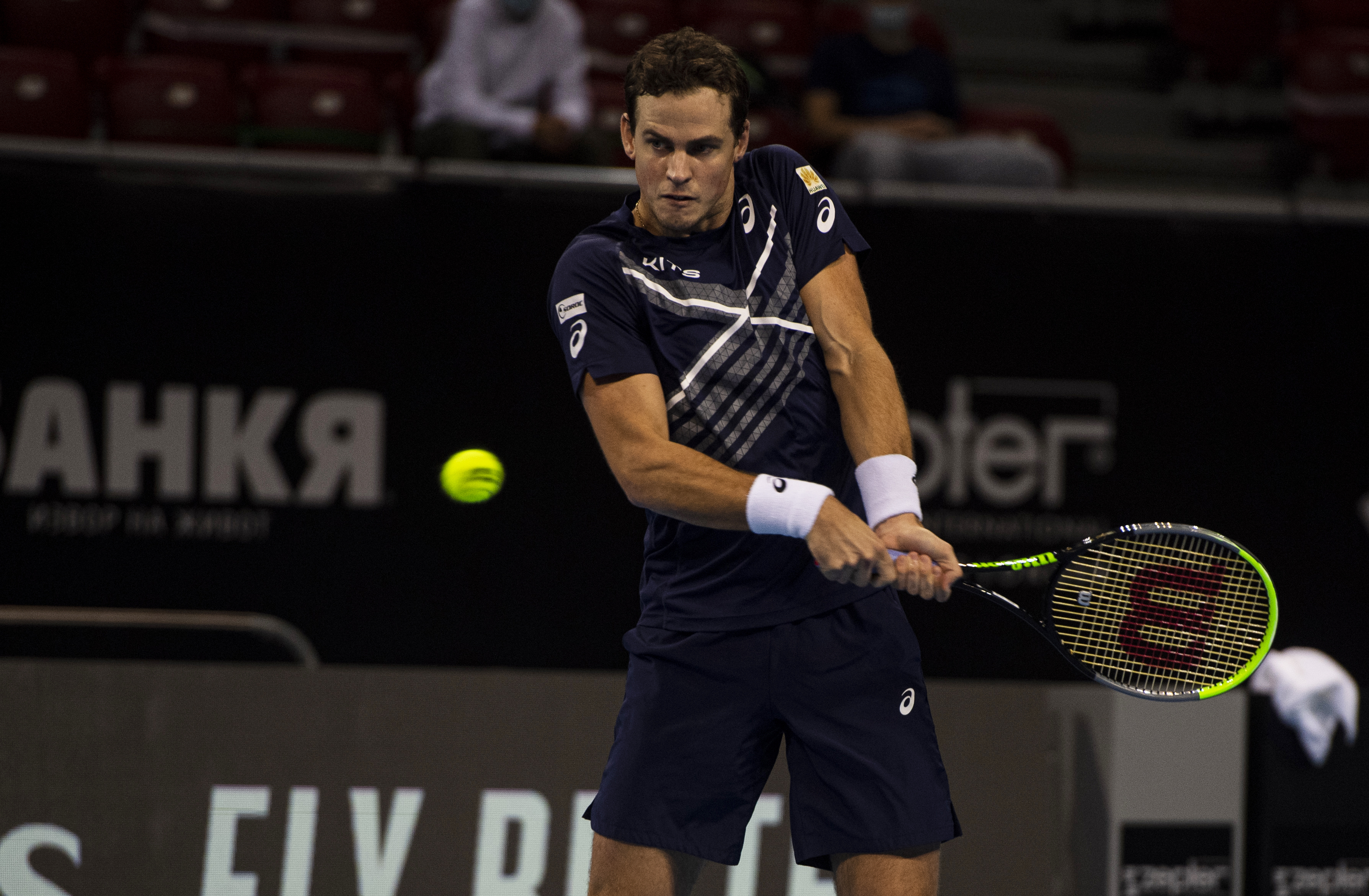 epa08812254 Vasek Pospisil of Canada in action during his second round match against Jan-Lennard Struff of Germany at the Sofia Open ATP 250 tennis tournament in Sofia, Bulgaria, 10 November 2020.  EPA-EFE/VASSIL DONEV