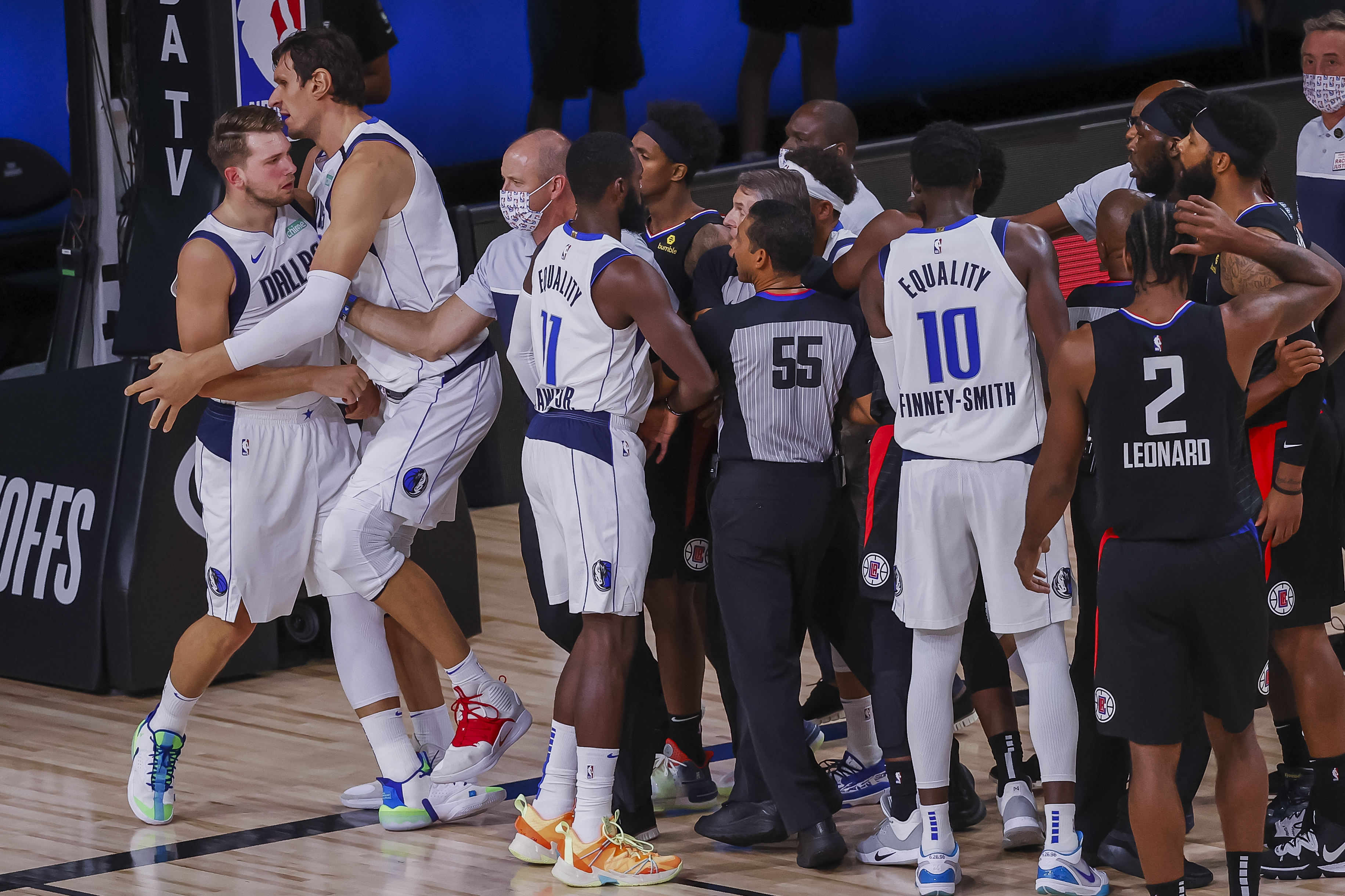 Los Angeles Clippers at Dallas Mavericks