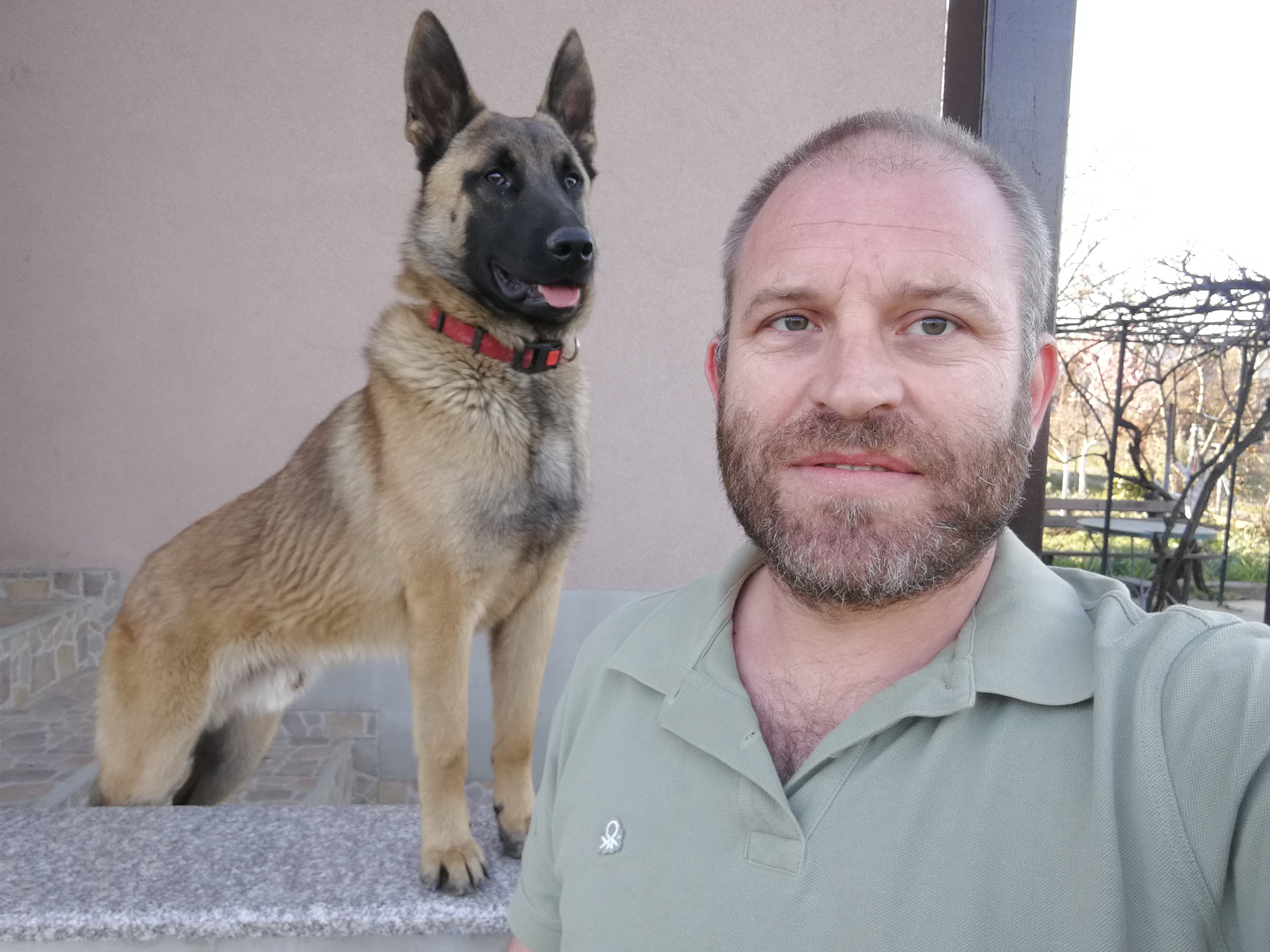 Kragujevac, 8.04. Miloš Milivojević, fotograf koji se vratio s kruzera i bio u samoizolaciji Foto: Privatna arhiva