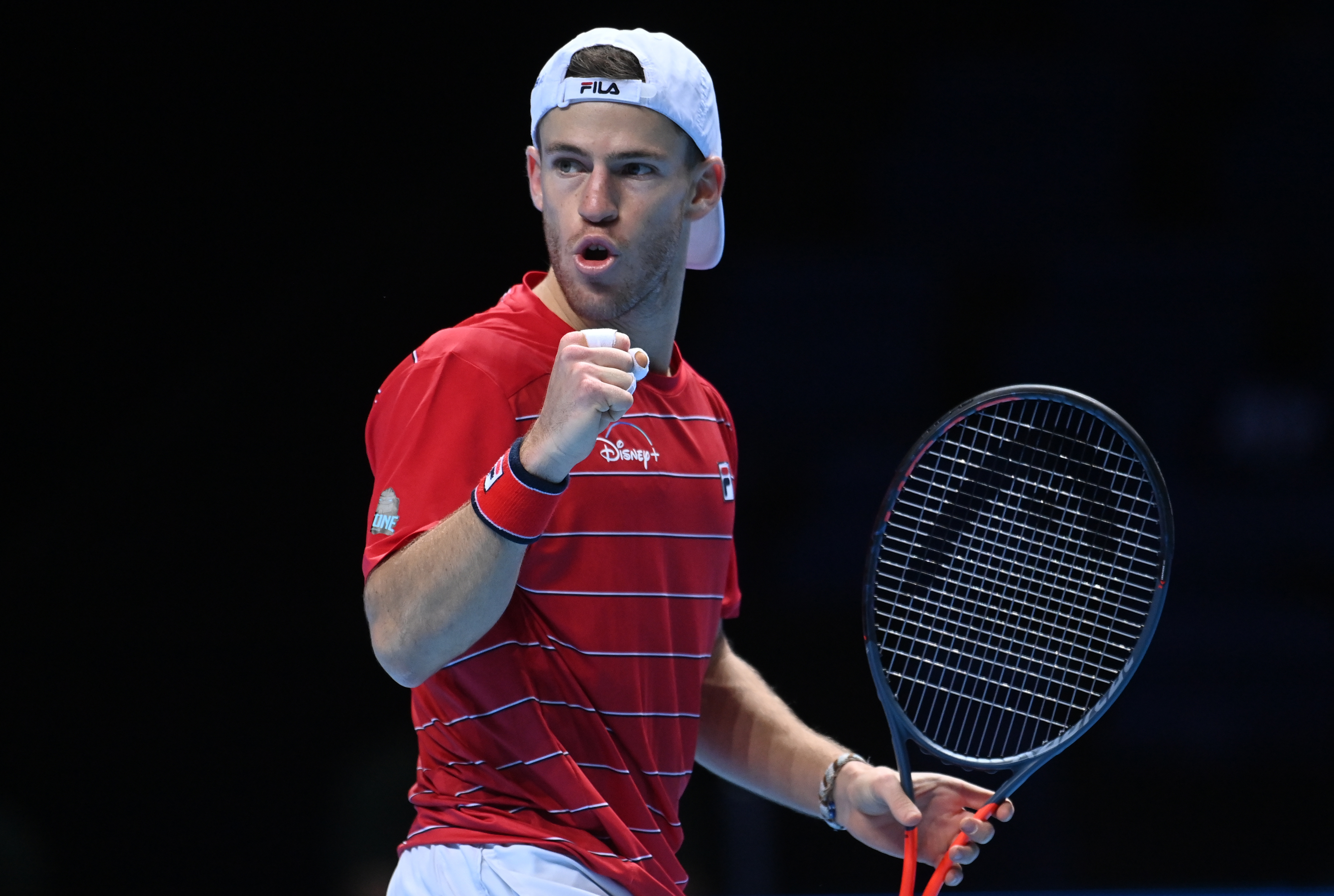 epa08827519 Diego Schwartzman of Argentina reacts after winning the second set during his group stage match against Alexander Zverev of Germany at the ATP Finals in London, Britain, 18 November 2020.  EPA-EFE/ANDY RAIN