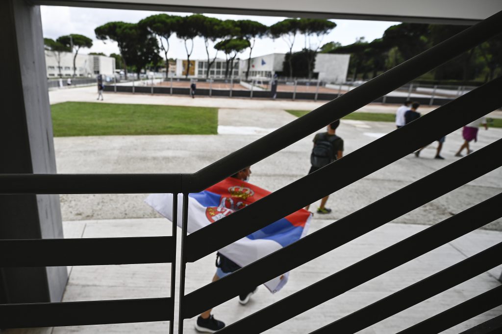 epa08686528 Spectators arrive for the men's singles final round match between Novak Djokovic of Serbia and Diego Schwartzman of Argentina at the Italian Open tennis tournament in Rome, Italy, 21 September 2020.  EPA-EFE/Riccardo Antimiani / POOL