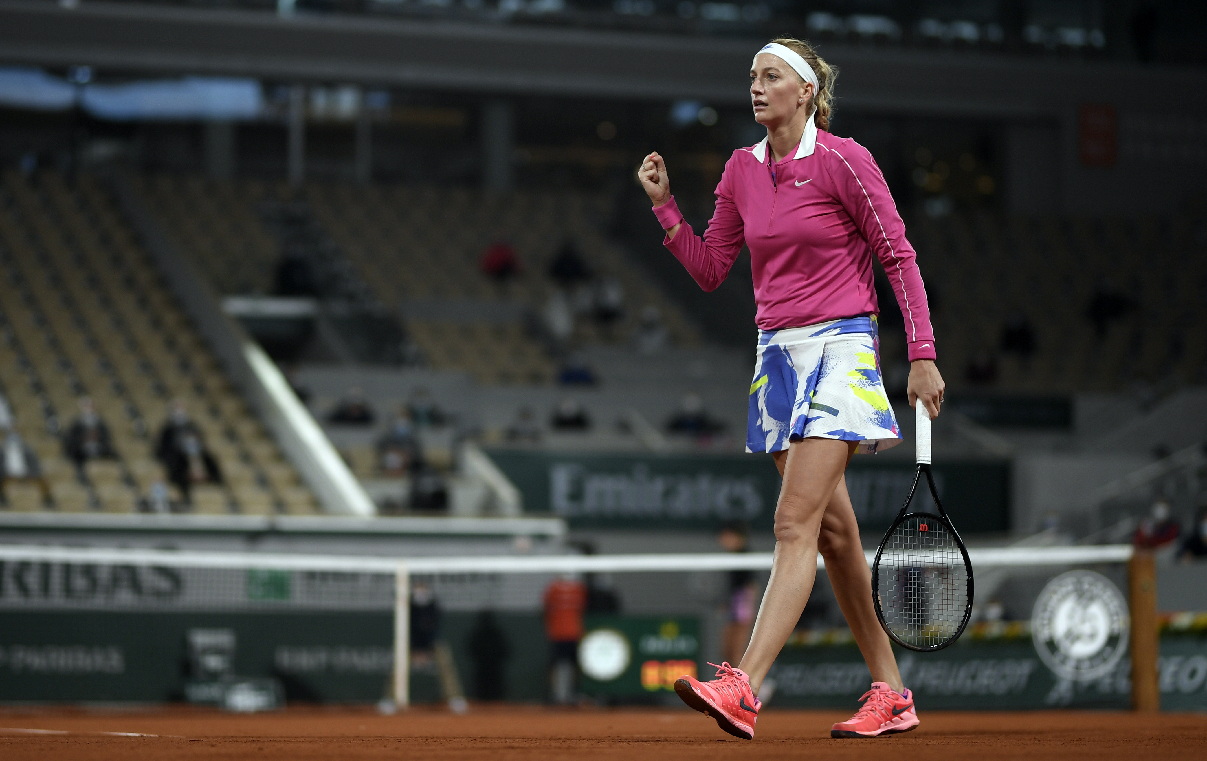 epa08703219 Petra Kvitova of the Czech Republic reacts as she plays Oceane Dodin of France during their women?s first round match during the French Open tennis tournament at Roland ?Garros in Paris, France, 28  September 2020.  EPA-EFE/JULIEN DE ROSA