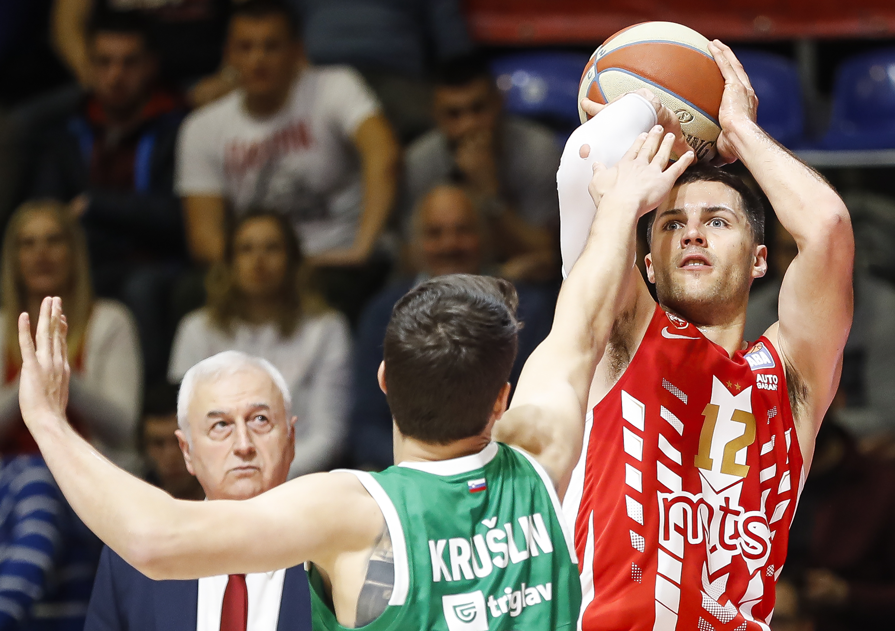 Kosarka Basketball ABA season 2019-2020
Crvena Zvezda v Cedevita Olimpja
Billy Baron (R) and head coach Dragan Sakota (L)
Beograd, 01.03.2020.
foto: Srdjan Stevanovic/Starsportphoto ©