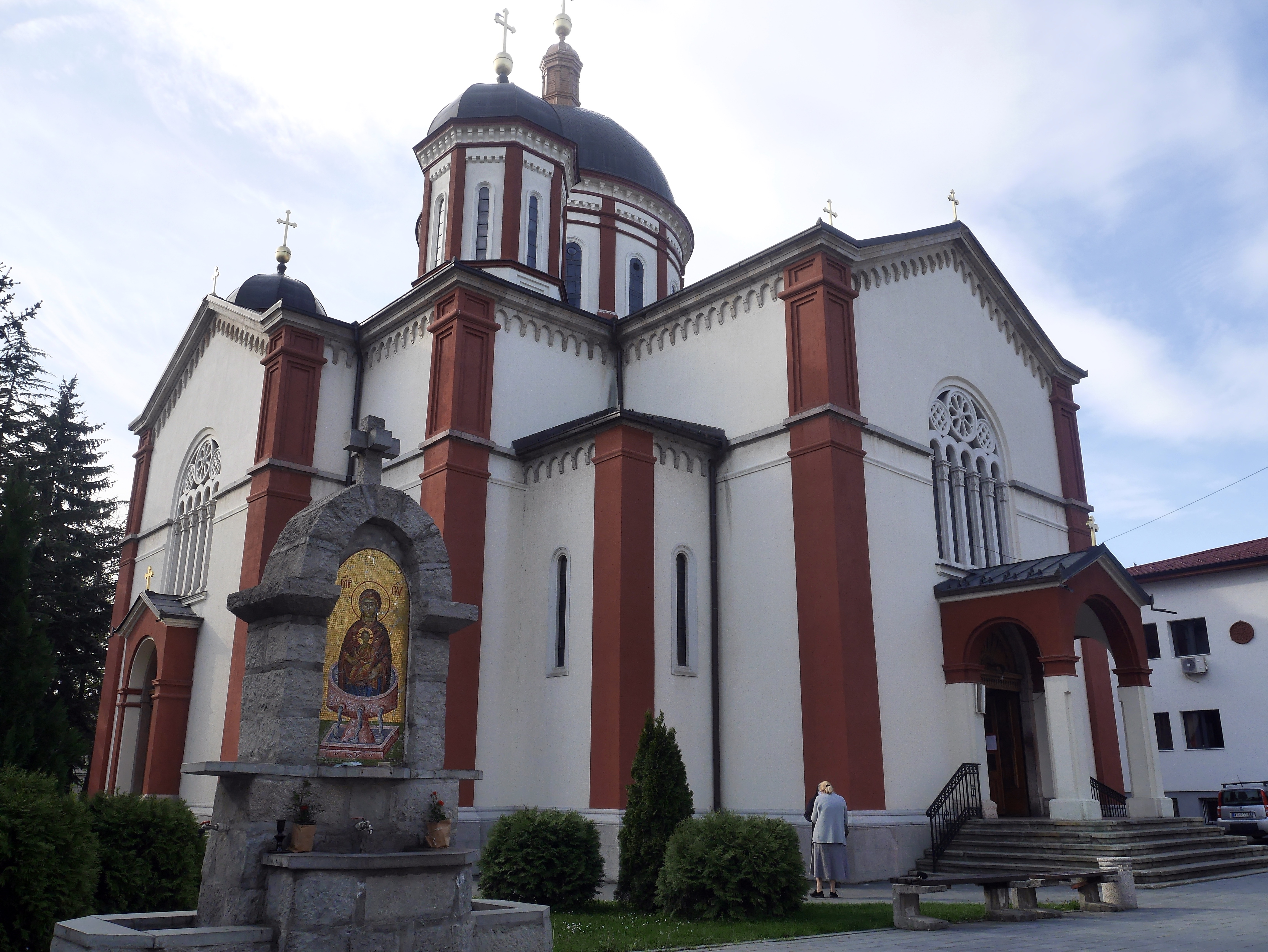 Kragujevac Veliki petak Bogosluženje liturgija vernici