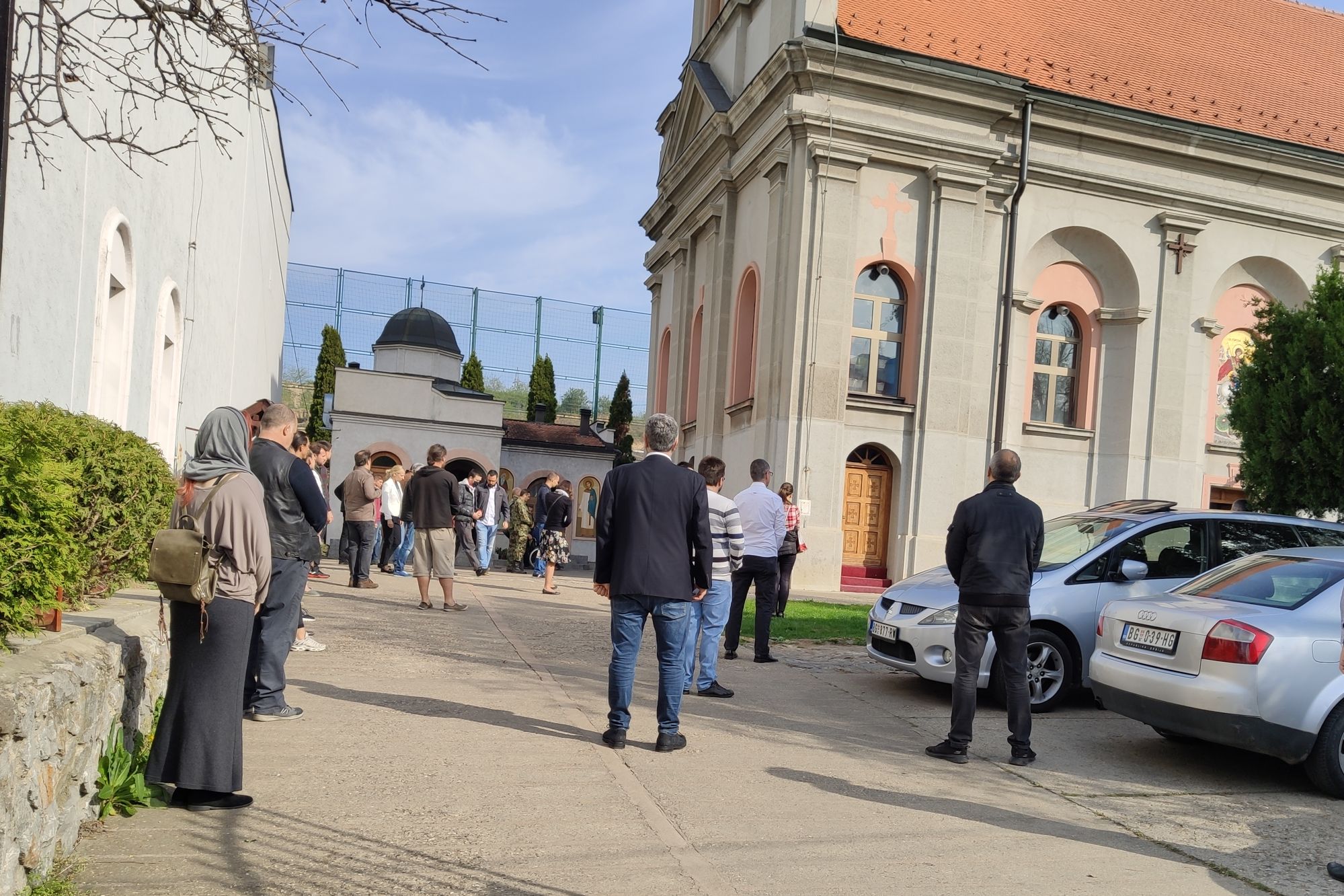 Beograd 19.04.2020. Stara crkva Bežanijska kosa, Uskrs, vernici, pravoslavlje Foto:Goran Srdanov/Nova.rs