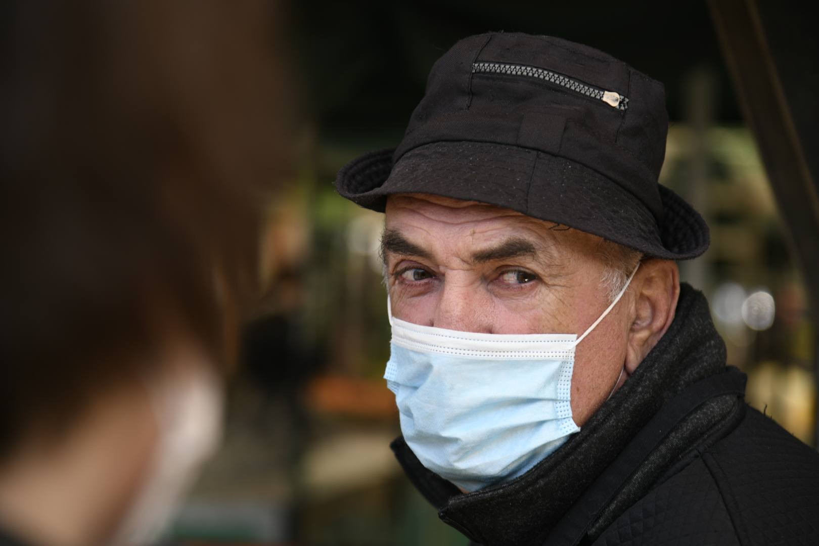 Beograd, 22.04.2020. Pijaca Zeleni venac, anketa, koronavirus Foto: Nemanja Jovanović/ Nova.rs