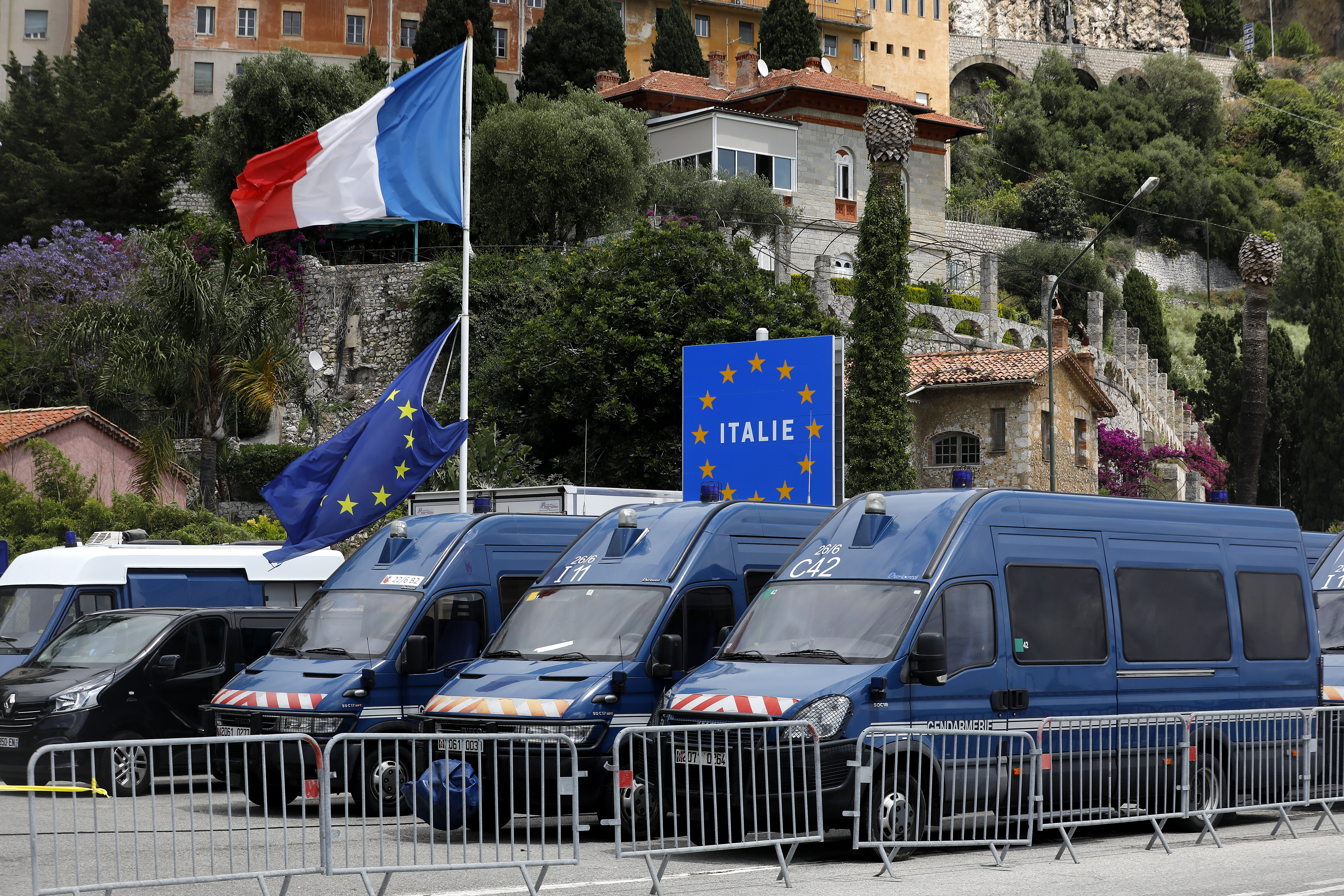 Italy reopens borders to EU granica Italija Francuska